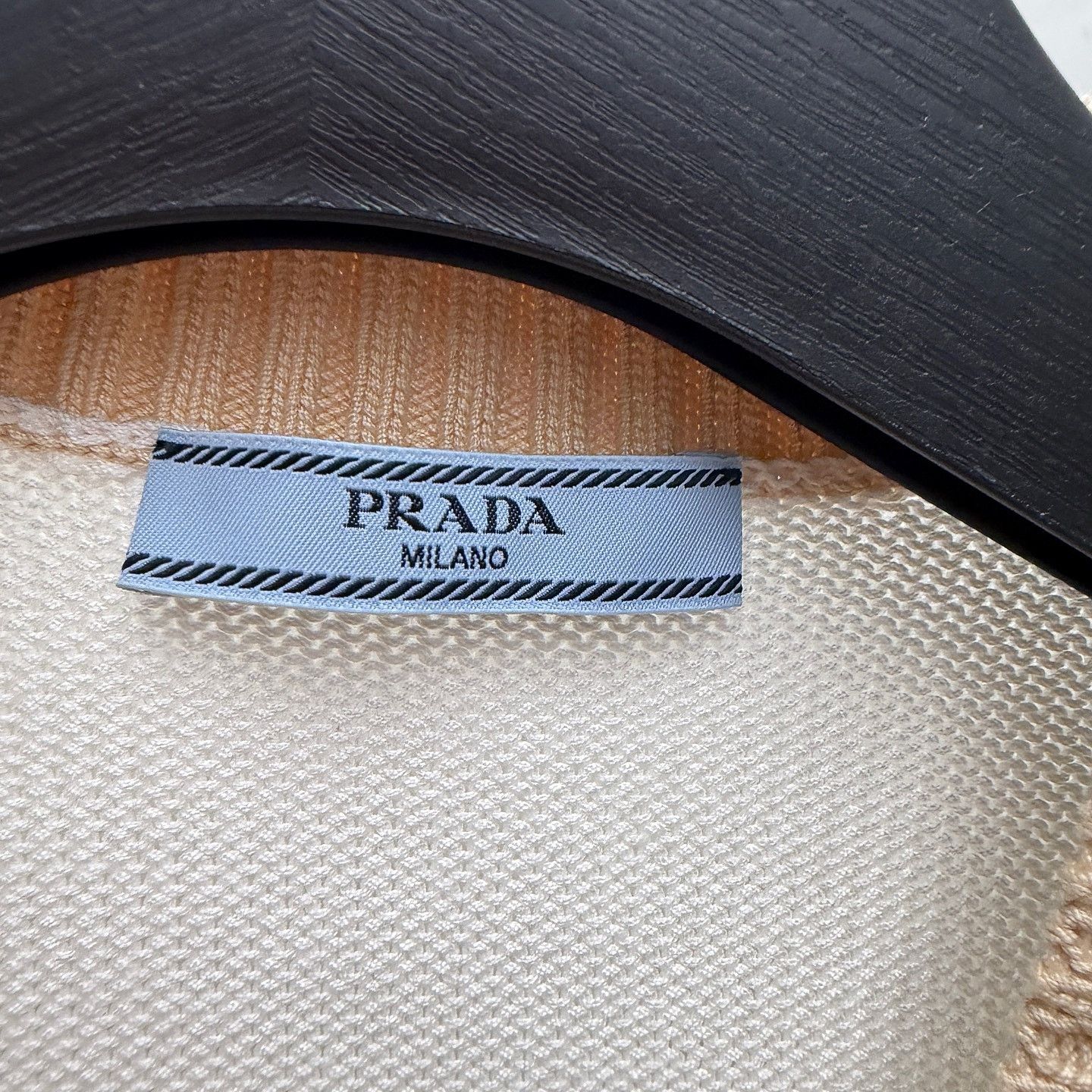 Prada Prada Logo Knit Cardigan Size 38 Size XS / US 0-2 / IT 36-38 - 3 Thumbnail