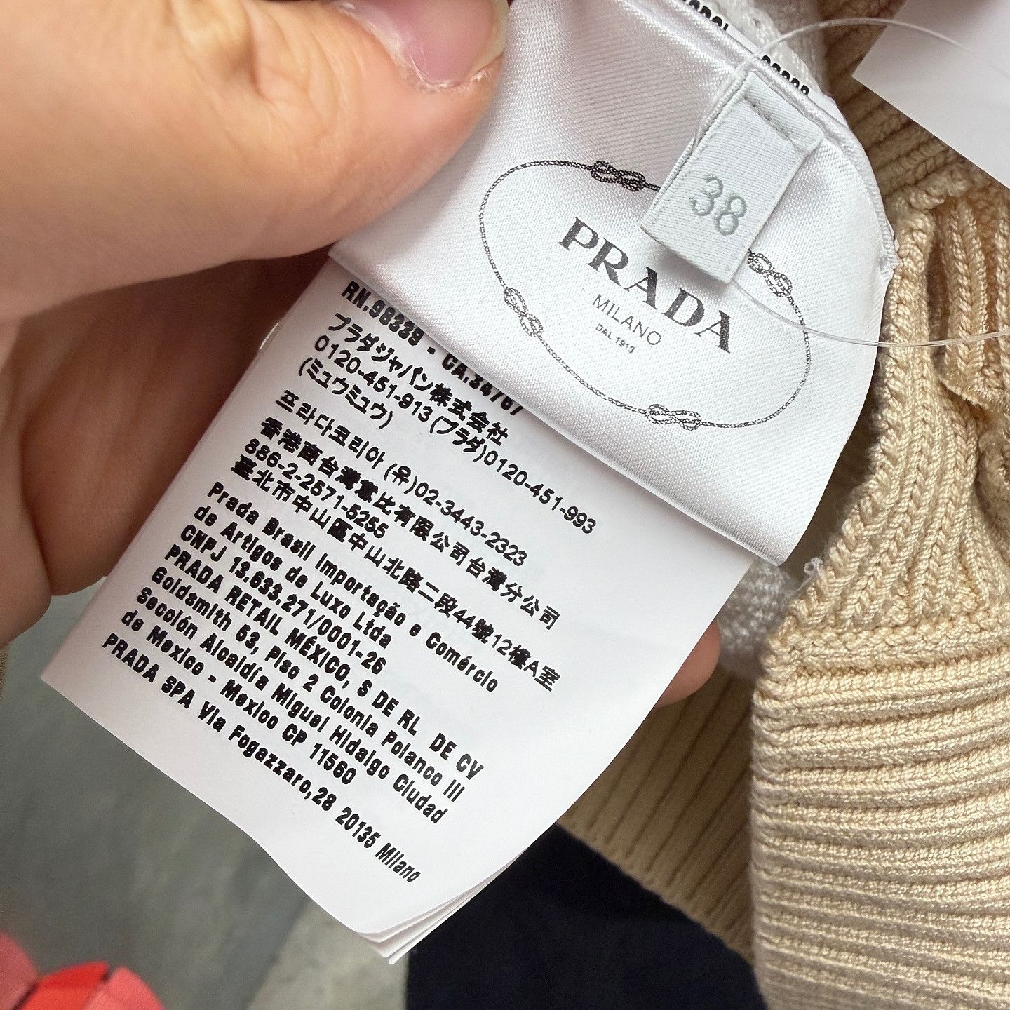 Prada Prada Logo Knit Cardigan Size 38 Size XS / US 0-2 / IT 36-38 - 7 Thumbnail