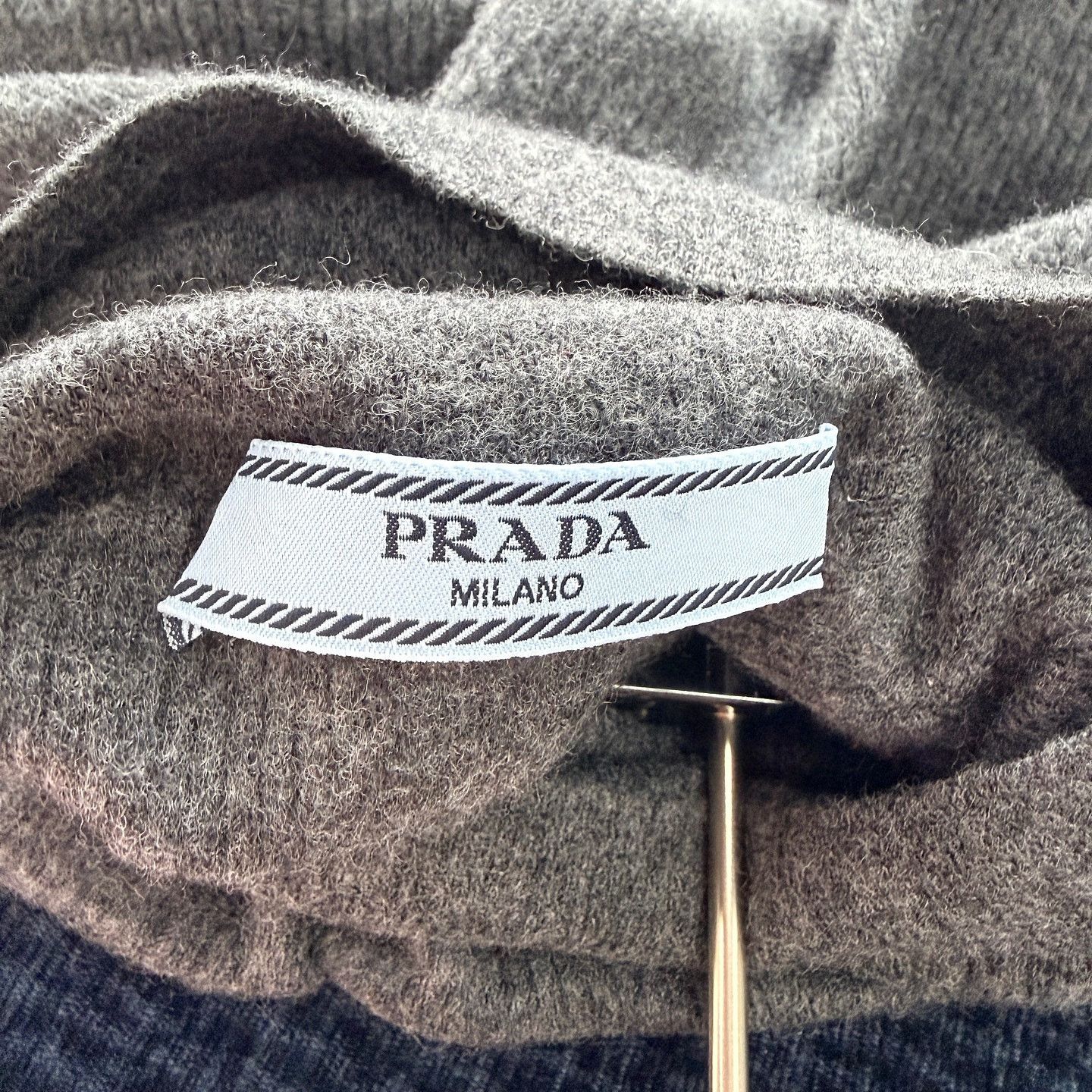 Prada Prada Logo Turtleneck Sweater Size 40 Size S / US 4 / IT 40 - 3 Thumbnail