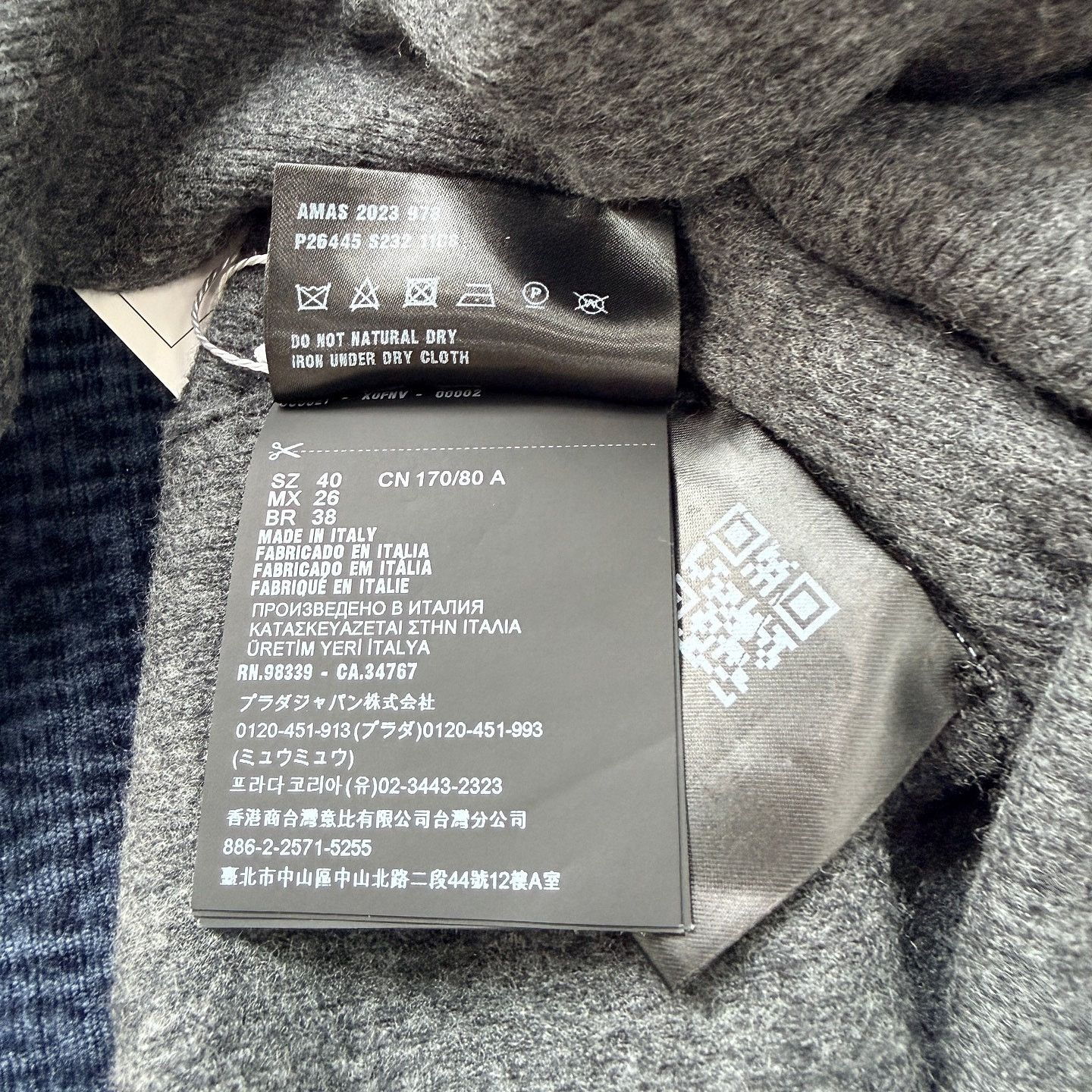 Prada Prada Logo Turtleneck Sweater Size 40 Size S / US 4 / IT 40 - 4 Thumbnail