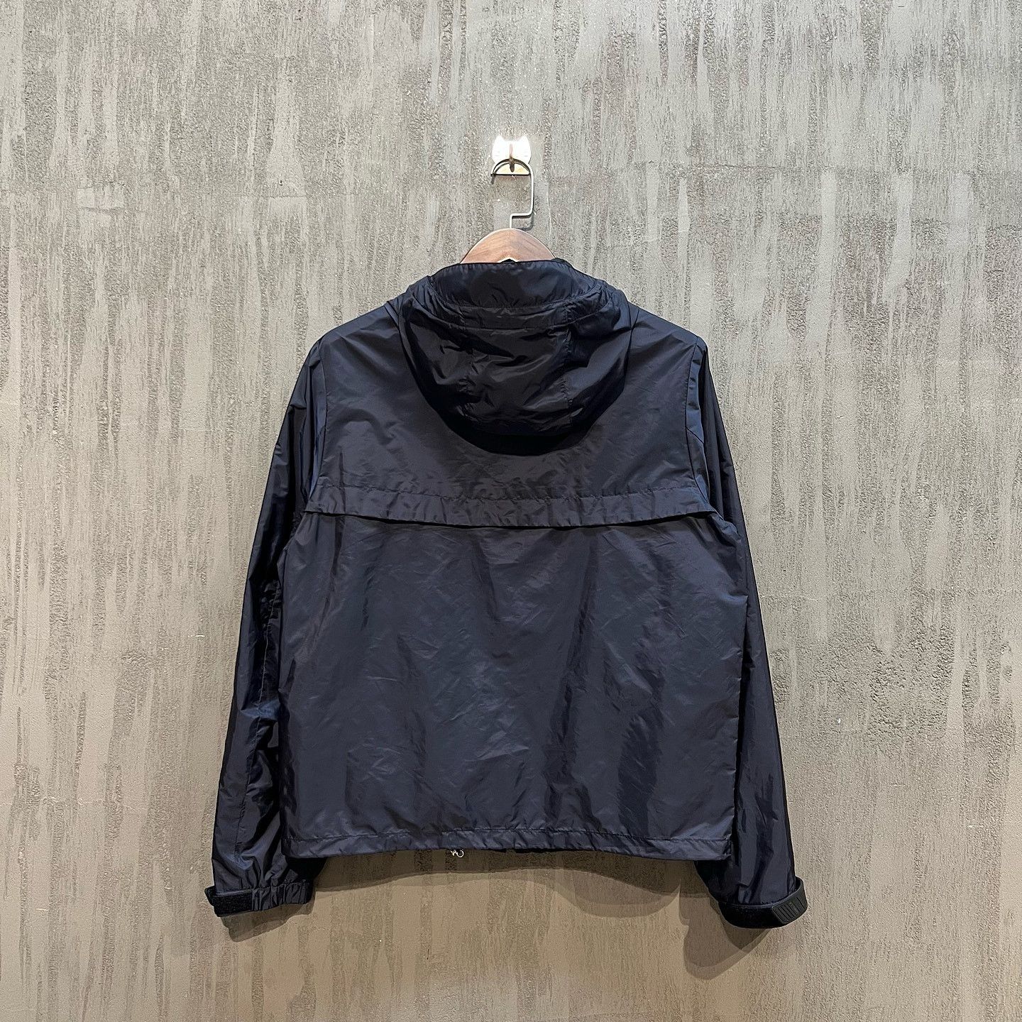 Prada Prada Logo Hooded Nylon Jacket Size 46 Size US S / EU 44-46 / 1 - 2 Thumbnail