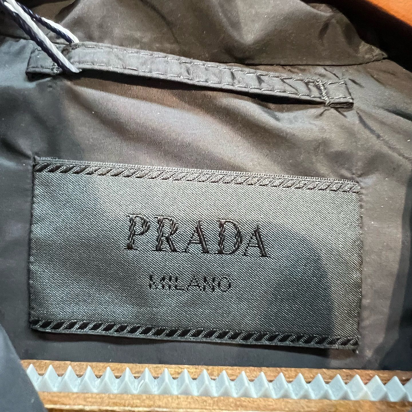 Prada Prada Logo Hooded Nylon Jacket Size 46 Size US S / EU 44-46 / 1 - 3 Thumbnail