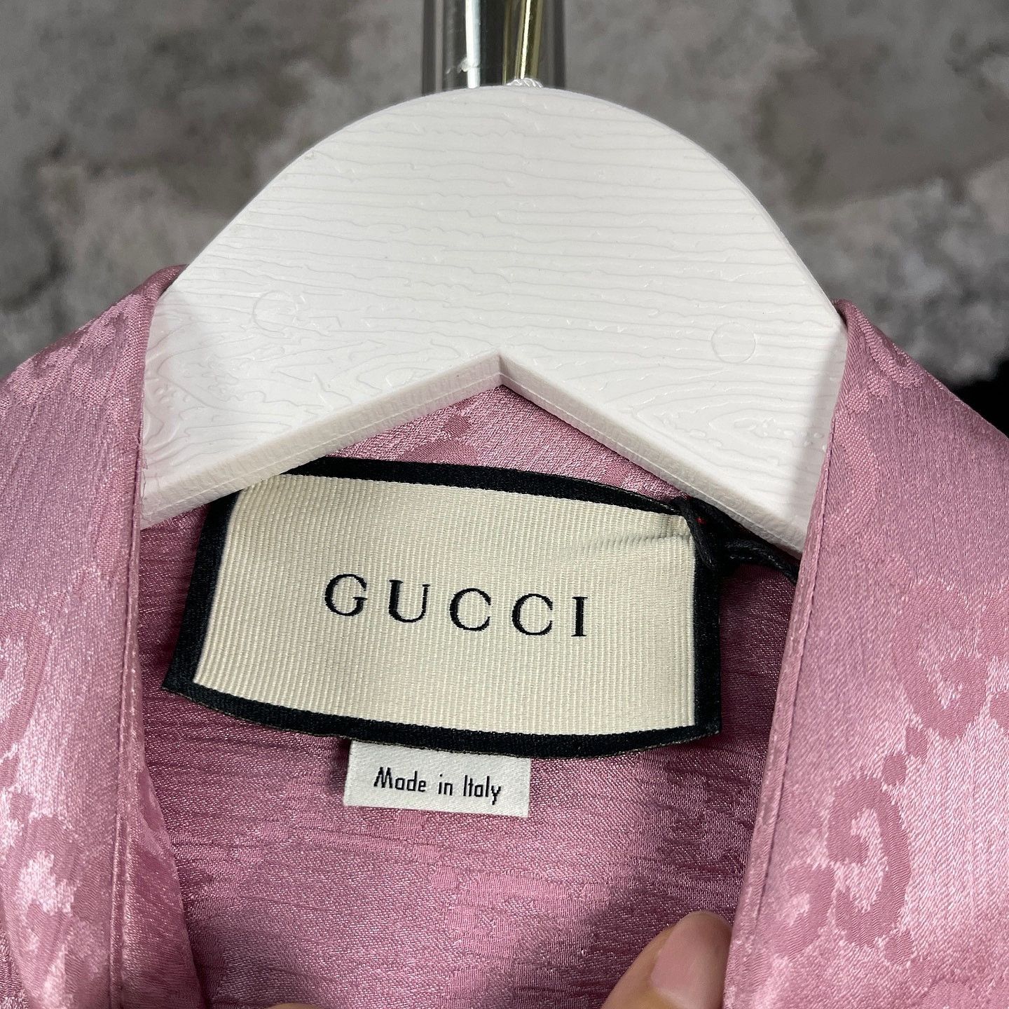 Gucci Gucci Pink GG Silk Button Up Shirt Size 34 Size XXS / US 00 / IT 34 - 3 Thumbnail