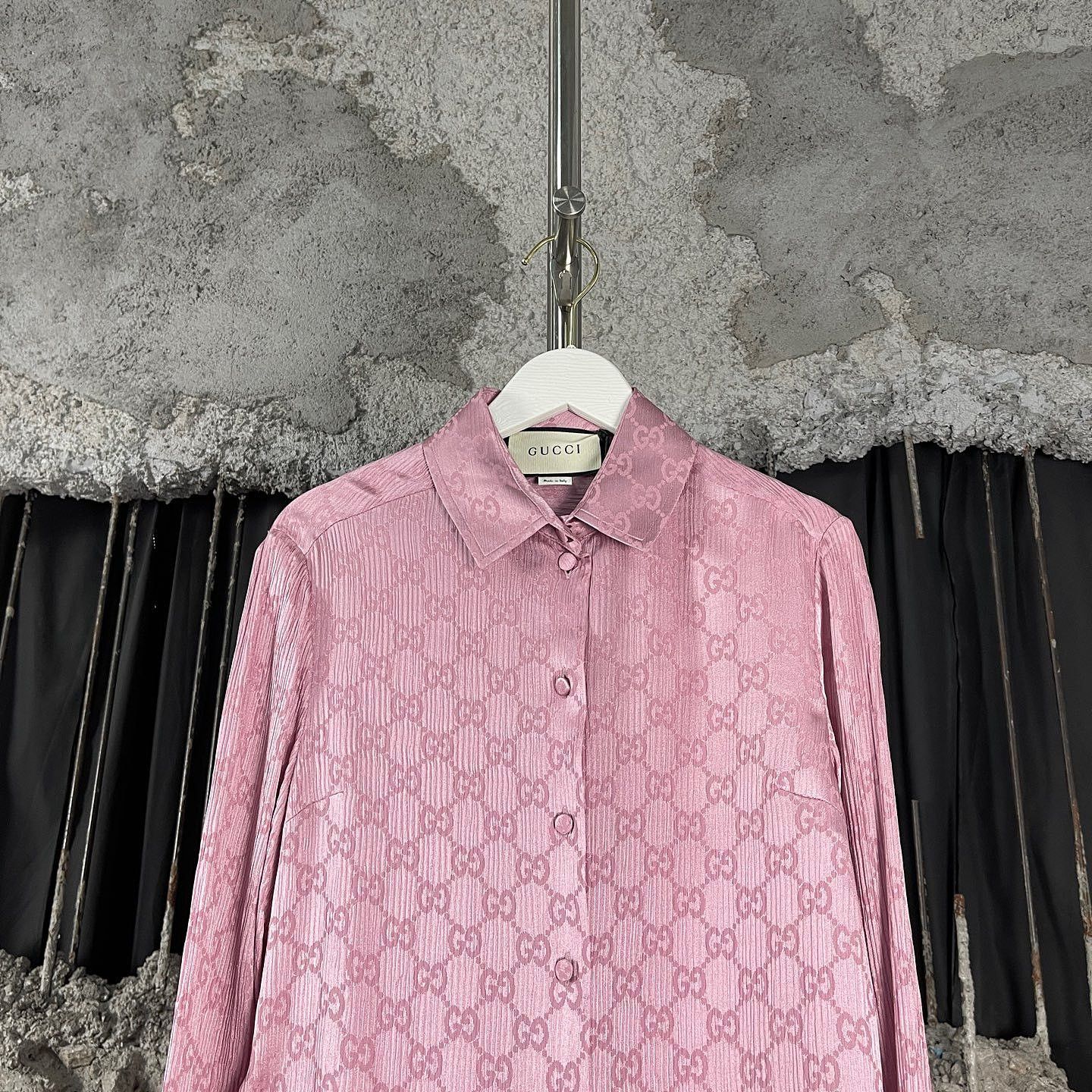 Gucci Gucci Pink GG Silk Button Up Shirt Size 34 Size XXS / US 00 / IT 34 - 7 Thumbnail