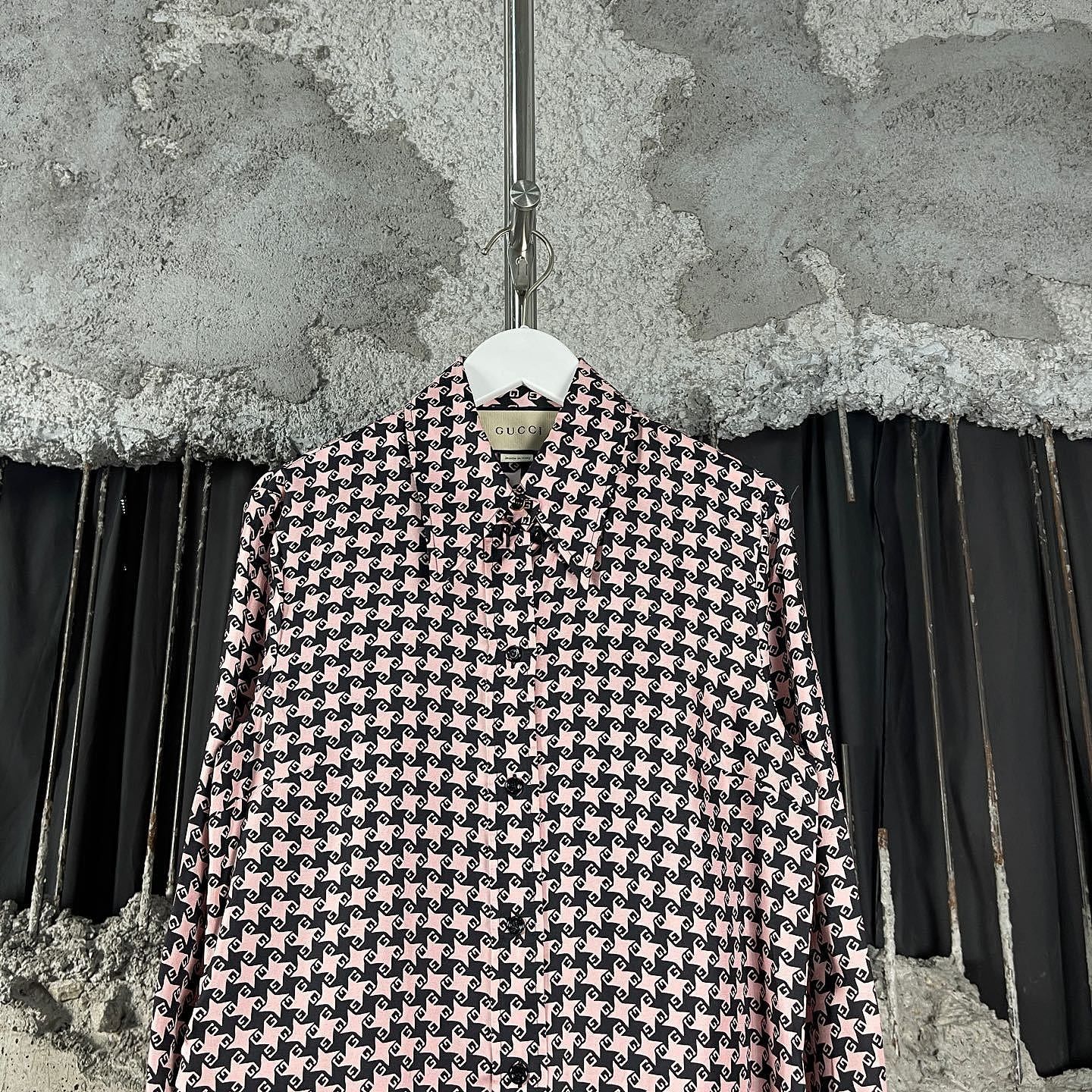 Gucci Gucci GG Pattern Silk Button Up Shirt Size 36 Size XS / US 0-2 / IT 36-38 - 5 Thumbnail