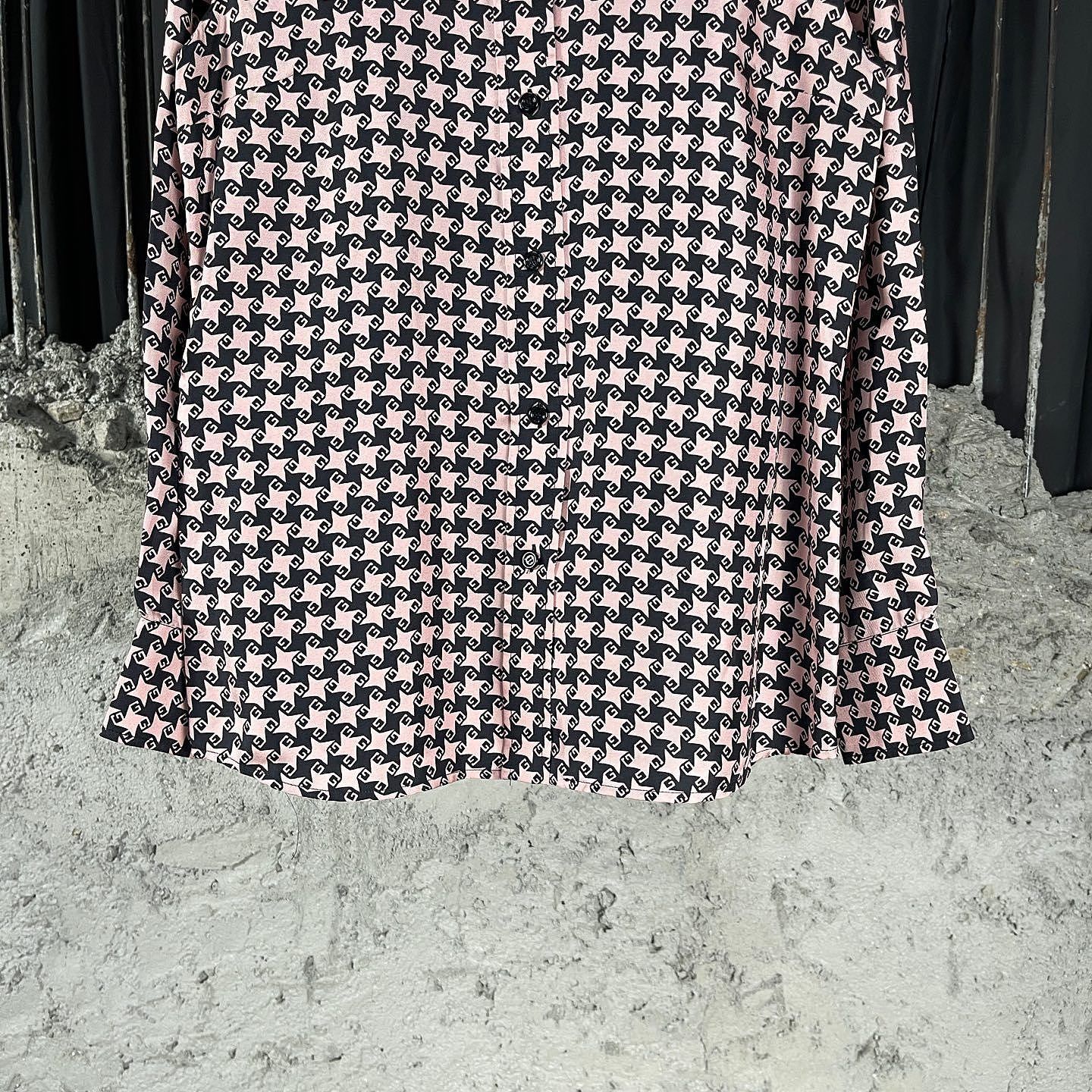 Gucci Gucci GG Pattern Silk Button Up Shirt Size 36 Size XS / US 0-2 / IT 36-38 - 6 Thumbnail