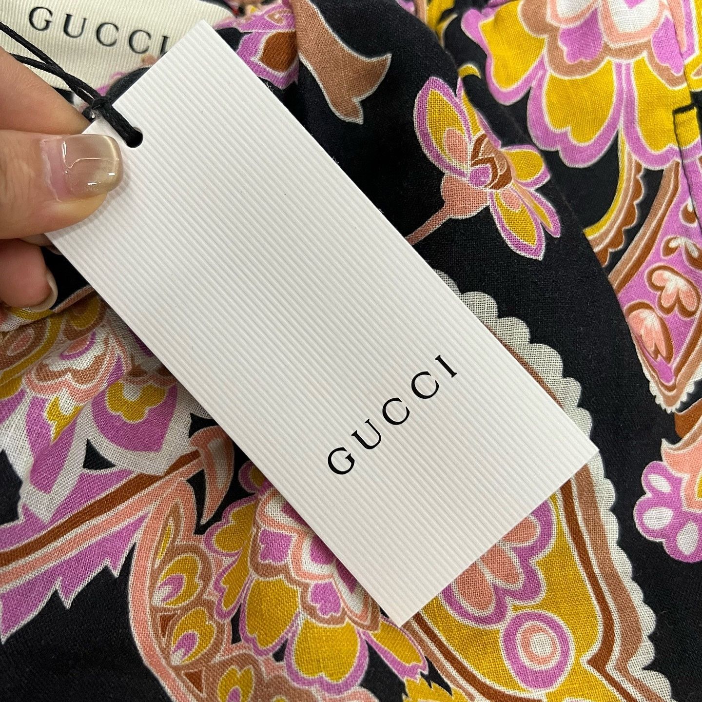 Gucci Gucci Paisley Print Linen Shorts Size 42 Size 28" / US 6 / IT 42 - 6 Thumbnail