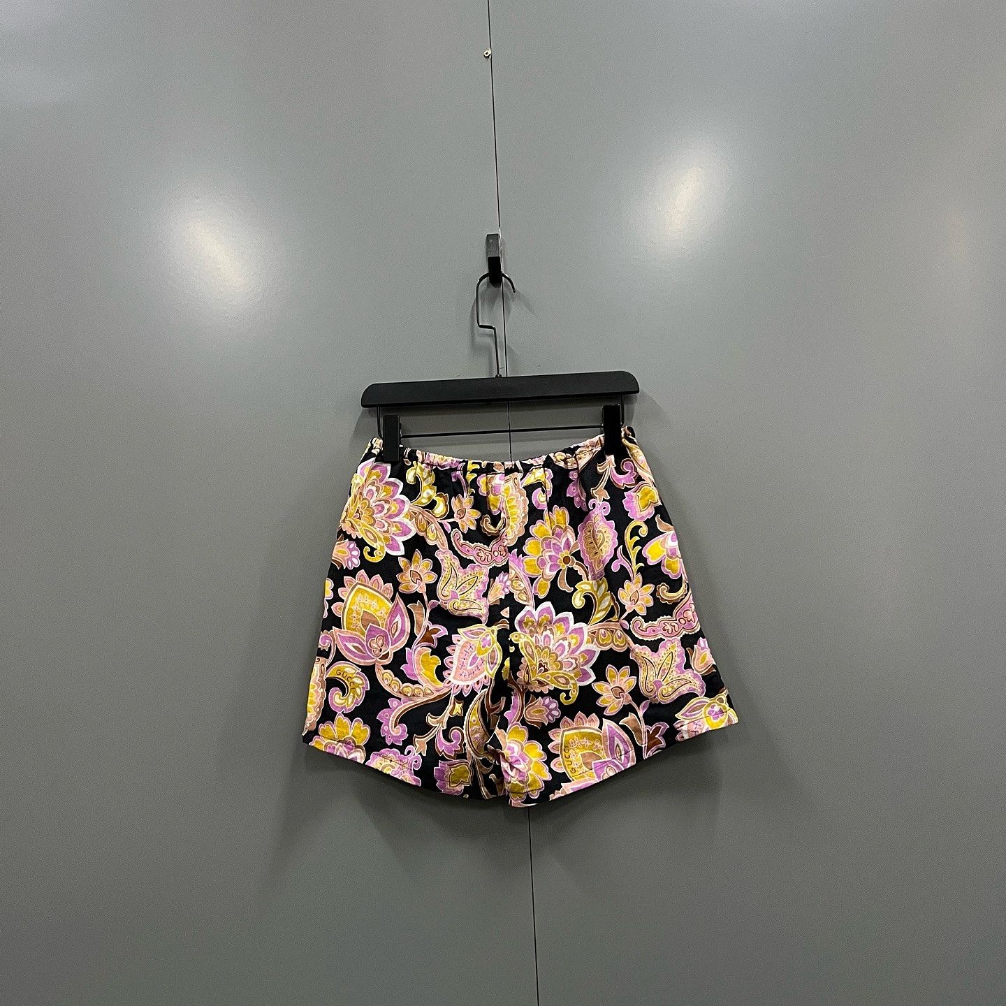 Gucci Gucci Paisley Print Linen Shorts Size 42 Size 28" / US 6 / IT 42 - 2 Thumbnail