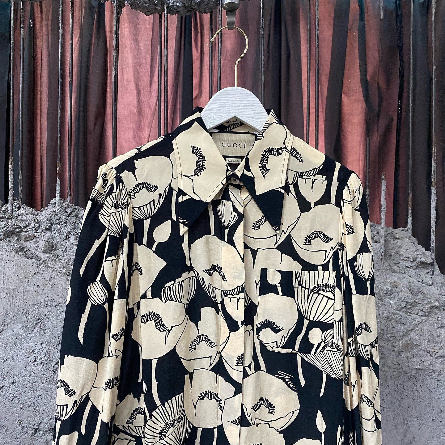 Gucci Gucci Floral Silk Button Up Shirt Size 36 Size XS / US 0-2 / IT 36-38 - 5 Thumbnail