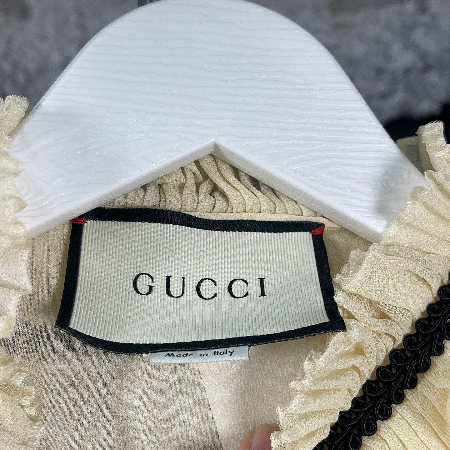 Gucci Gucci Ruffled Trim Chiffon Blouse Size 38 Size XS / US 0-2 / IT 36-38 - 3 Thumbnail