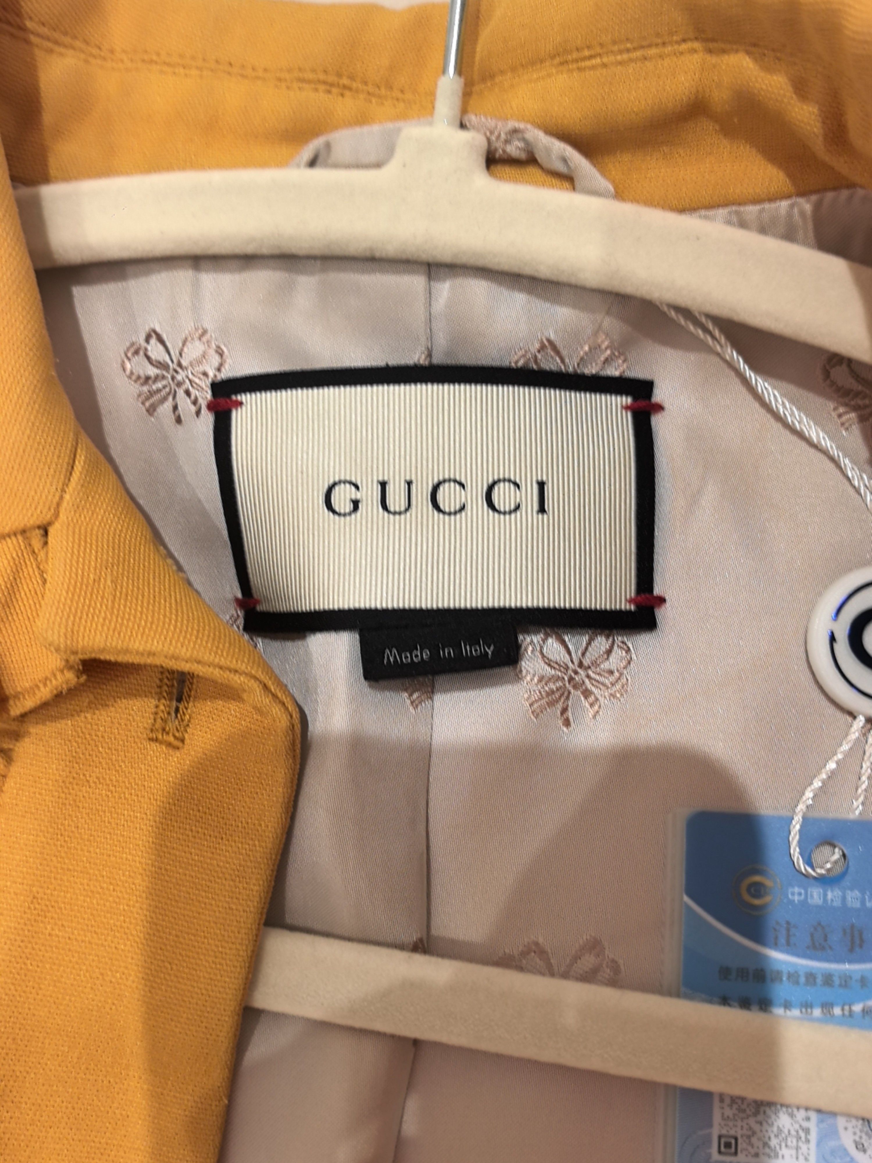 Gucci Gucci Pearl Button Peter Pan Collar Jacket Size 42 Size M / US 6-8 / IT 42-44 - 3 Thumbnail
