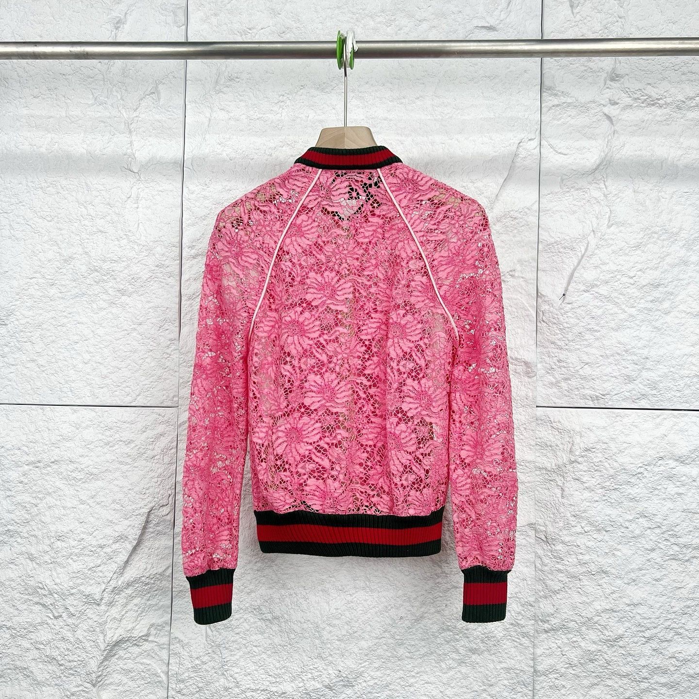 Gucci Gucci Pink Lace Bomber Jacket Size IT 38 Size XS / US 0-2 / IT 36-38 - 2 Thumbnail
