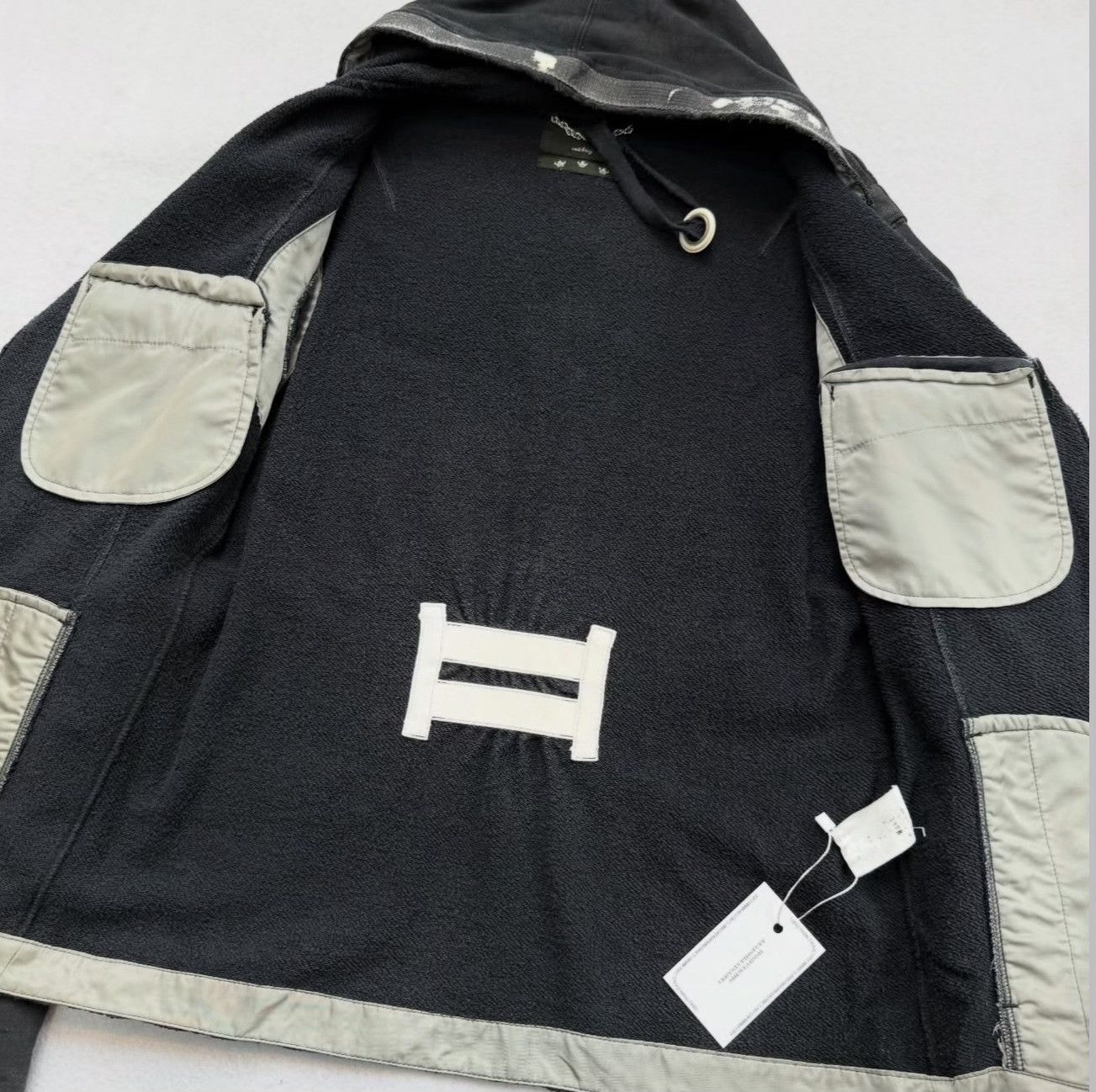 Vintage Vintage 2000s Maktig Waxed Studded Zip Hoodie Size US M / EU 48-50 / 2 - 6 Thumbnail