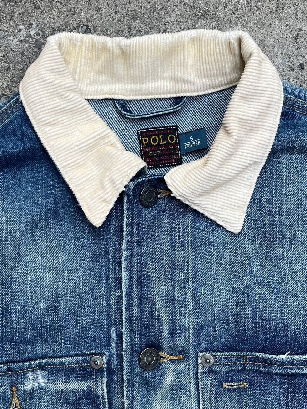 Vintage Vintage 1990s Distressed Faded Denim Trucker Jacket Size US M / EU 48-50 / 2 - 3 Thumbnail