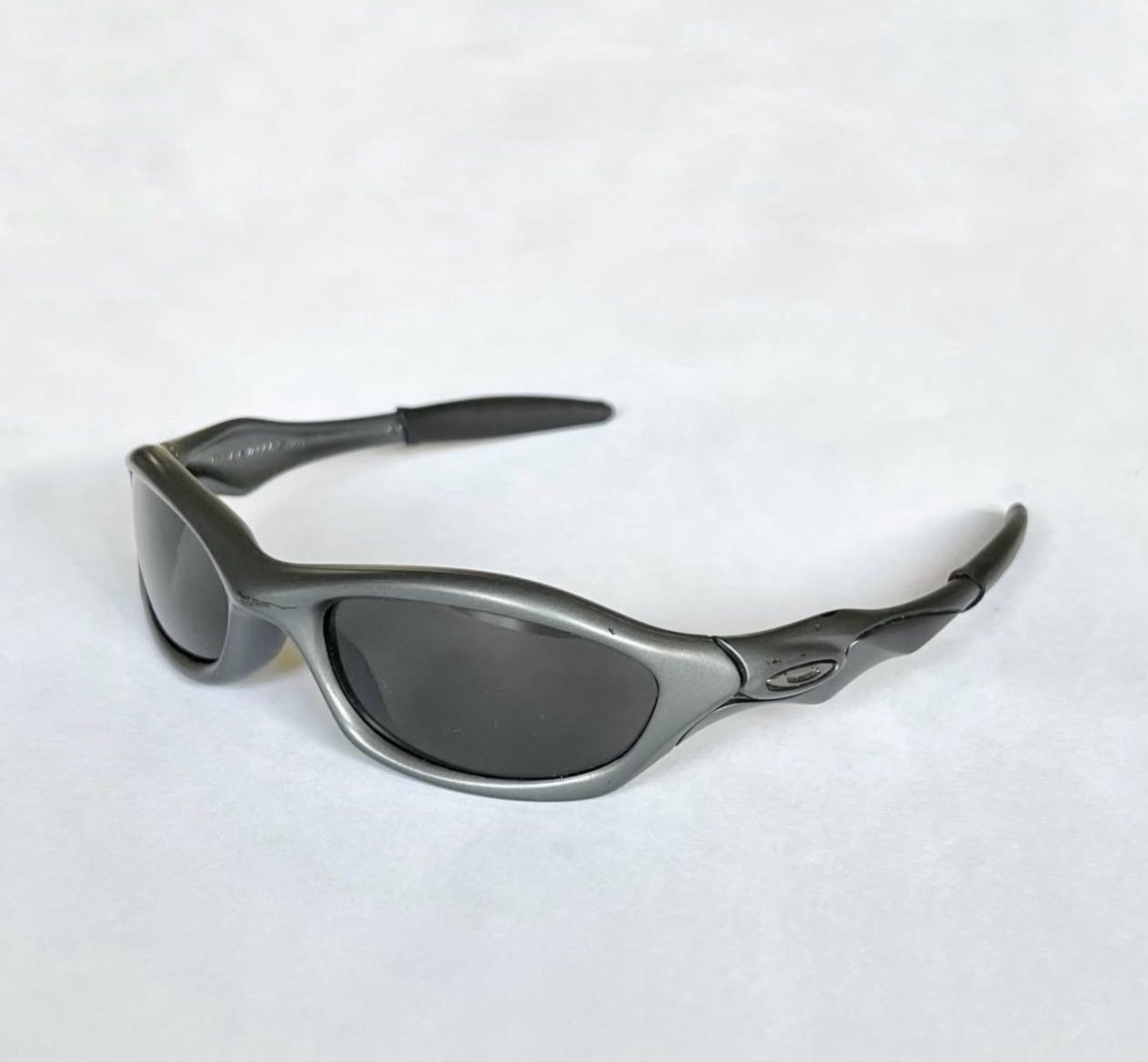 Vintage 2004 Oakley Unknown Dark Grey Sunglasses Size ONE SIZE - 3 Thumbnail