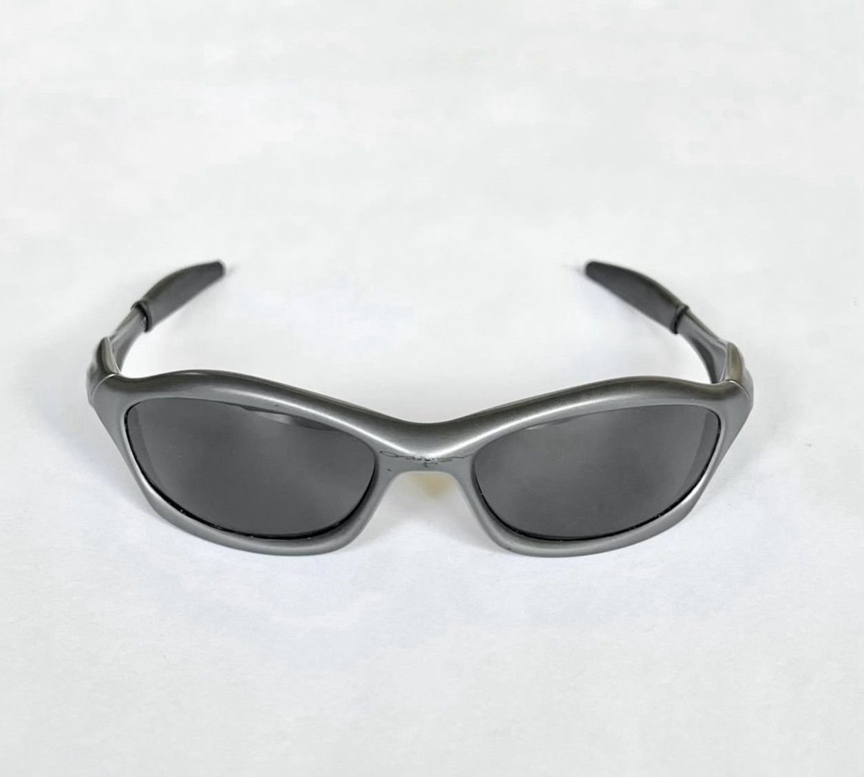 Vintage 2004 Oakley Unknown Dark Grey Sunglasses Size ONE SIZE - 2 Thumbnail