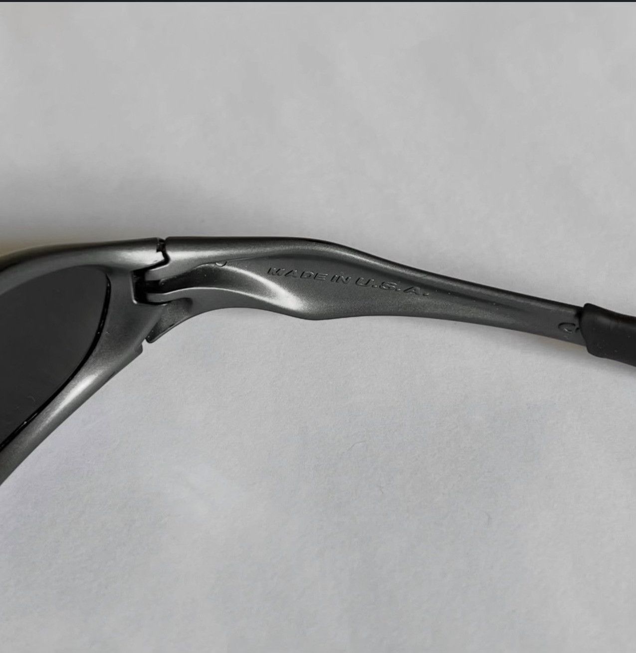 Vintage 2004 Oakley Unknown Dark Grey Sunglasses Size ONE SIZE - 6 Thumbnail