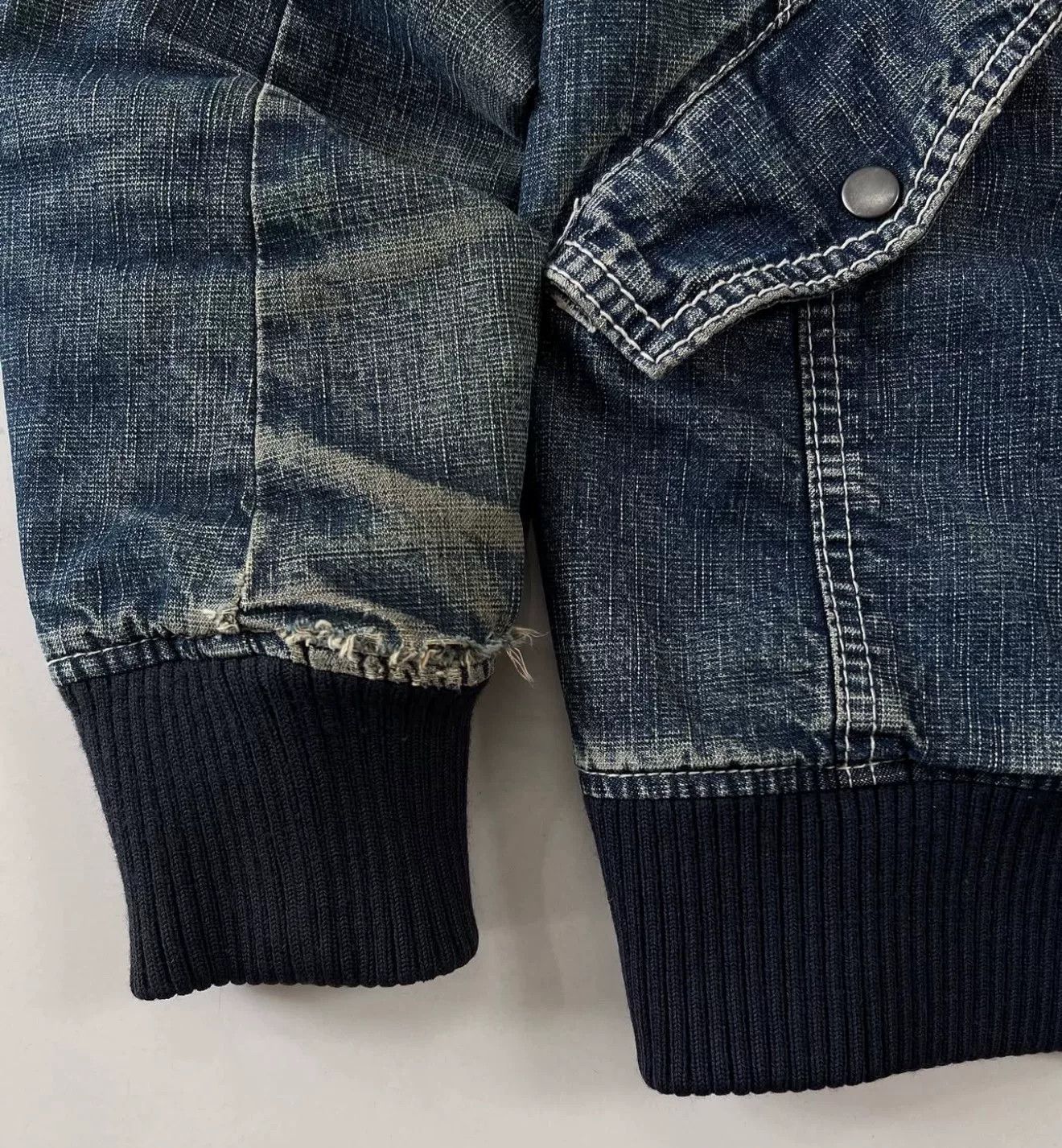 Vintage Vintage Allix Design Clasp Hooded Denim Jacket Size US M / EU 48-50 / 2 - 7 Thumbnail