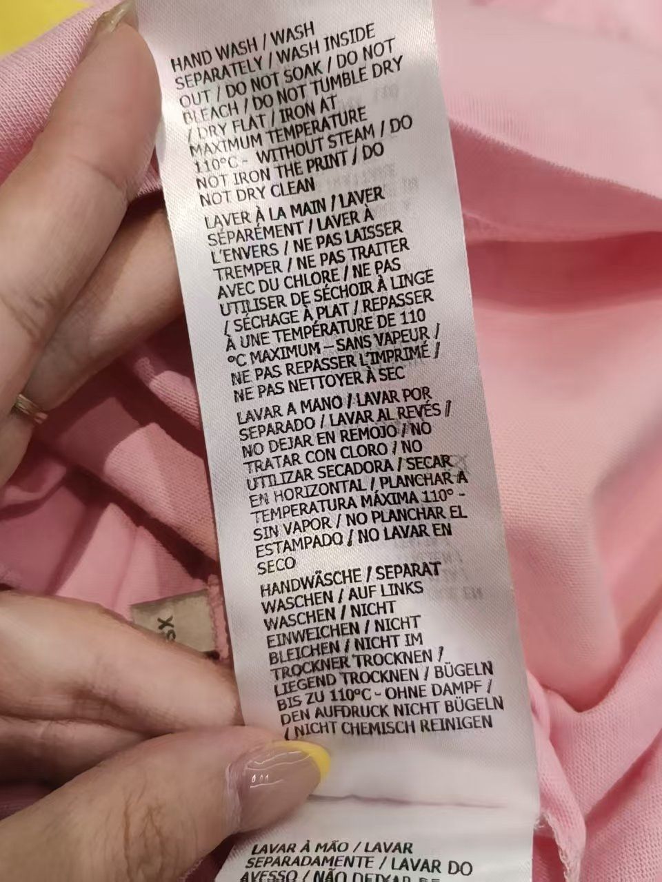 Gucci Gucci Lemon Print T-Shirt Pink XS Size XS / US 0-2 / IT 36-38 - 6 Thumbnail