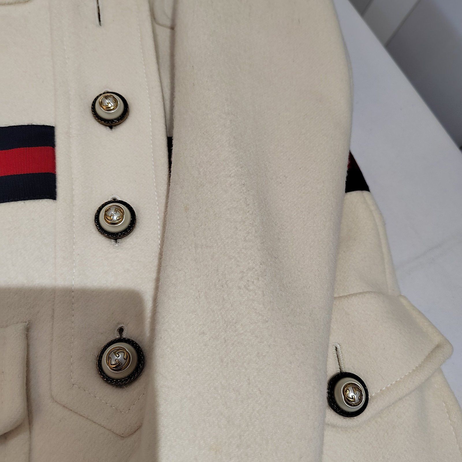 Gucci Gucci Pearl Button Stripe Coat Size 38 Size XS / US 0-2 / IT 36-38 - 8 Thumbnail