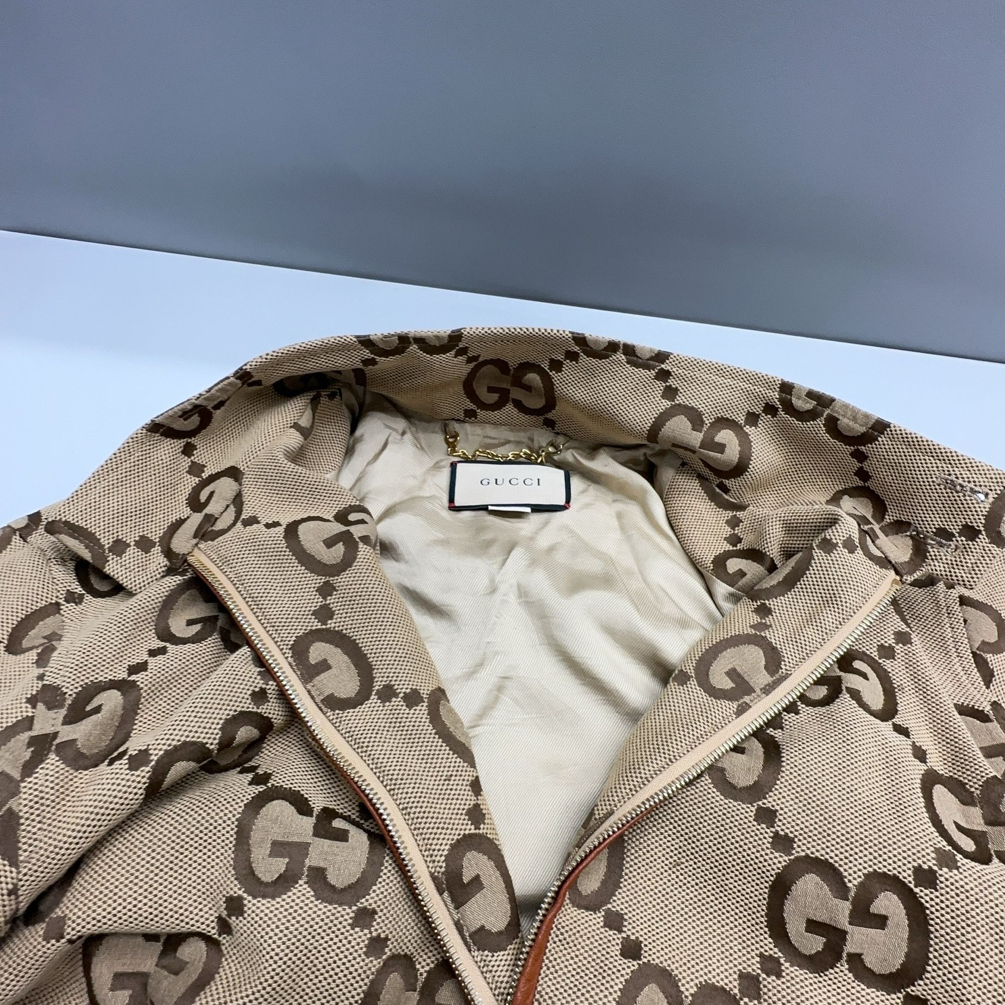 Gucci Gucci GG Canvas Zip Jacket Size L Size US L / EU 52-54 / 3 - 6 Thumbnail