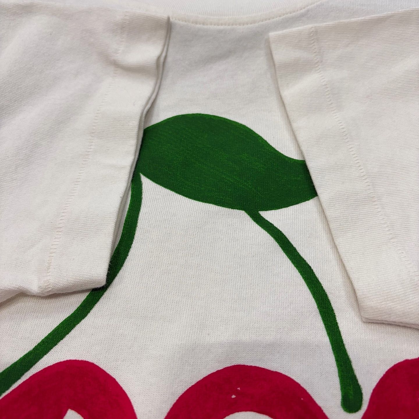 Gucci Gucci Beverly Hills Cherry Print T-Shirt Size M Size M / US 6-8 / IT 42-44 - 5 Thumbnail