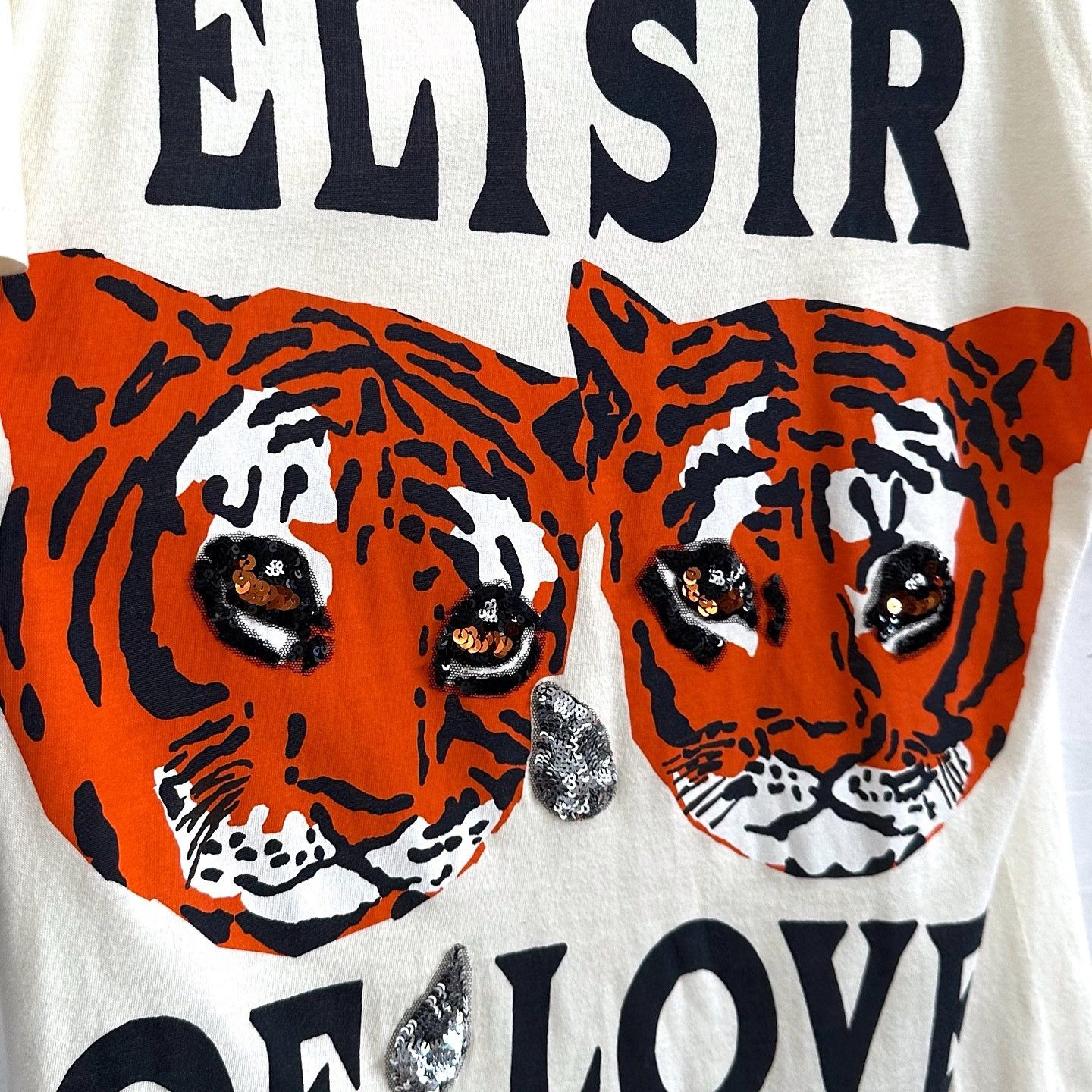 Gucci Gucci Elisir of Love Tiger Sequin T-Shirt Size XS Size XS / US 0-2 / IT 36-38 - 8 Thumbnail