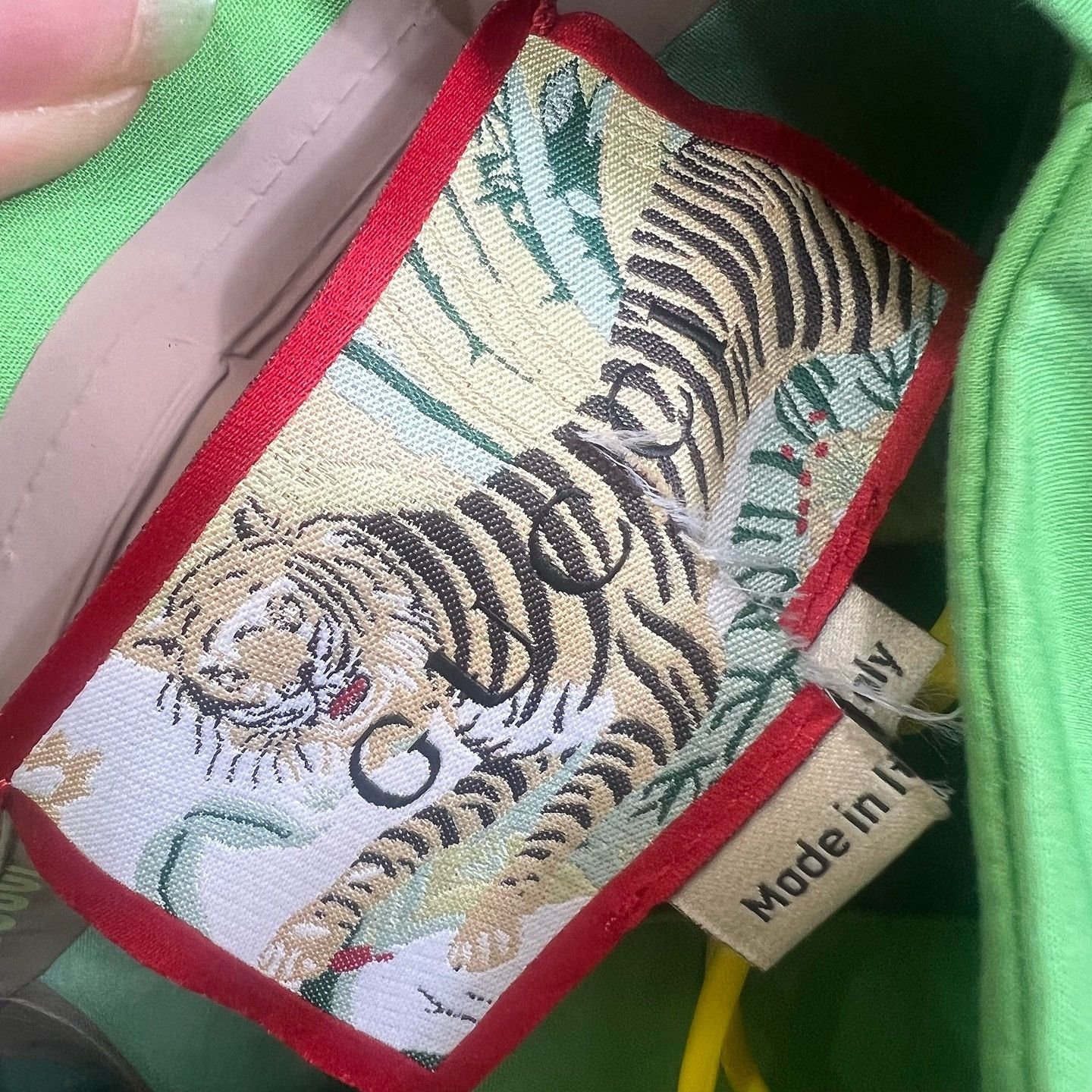 Gucci Gucci Tiger Logo Hooded Light Jacket Size S Size US S / EU 44-46 / 1 - 3 Thumbnail