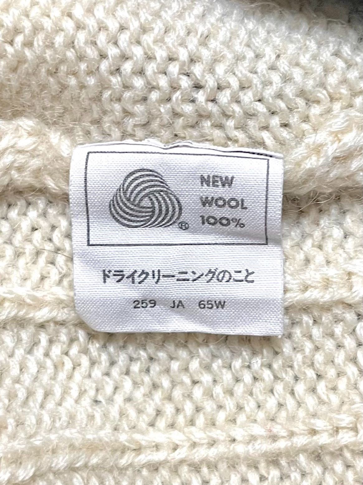 Polo Ralph Lauren Polo Ralph Lauren Cream Striped V-neck Sweater Size US S / EU 44-46 / 1 - 8 Thumbnail