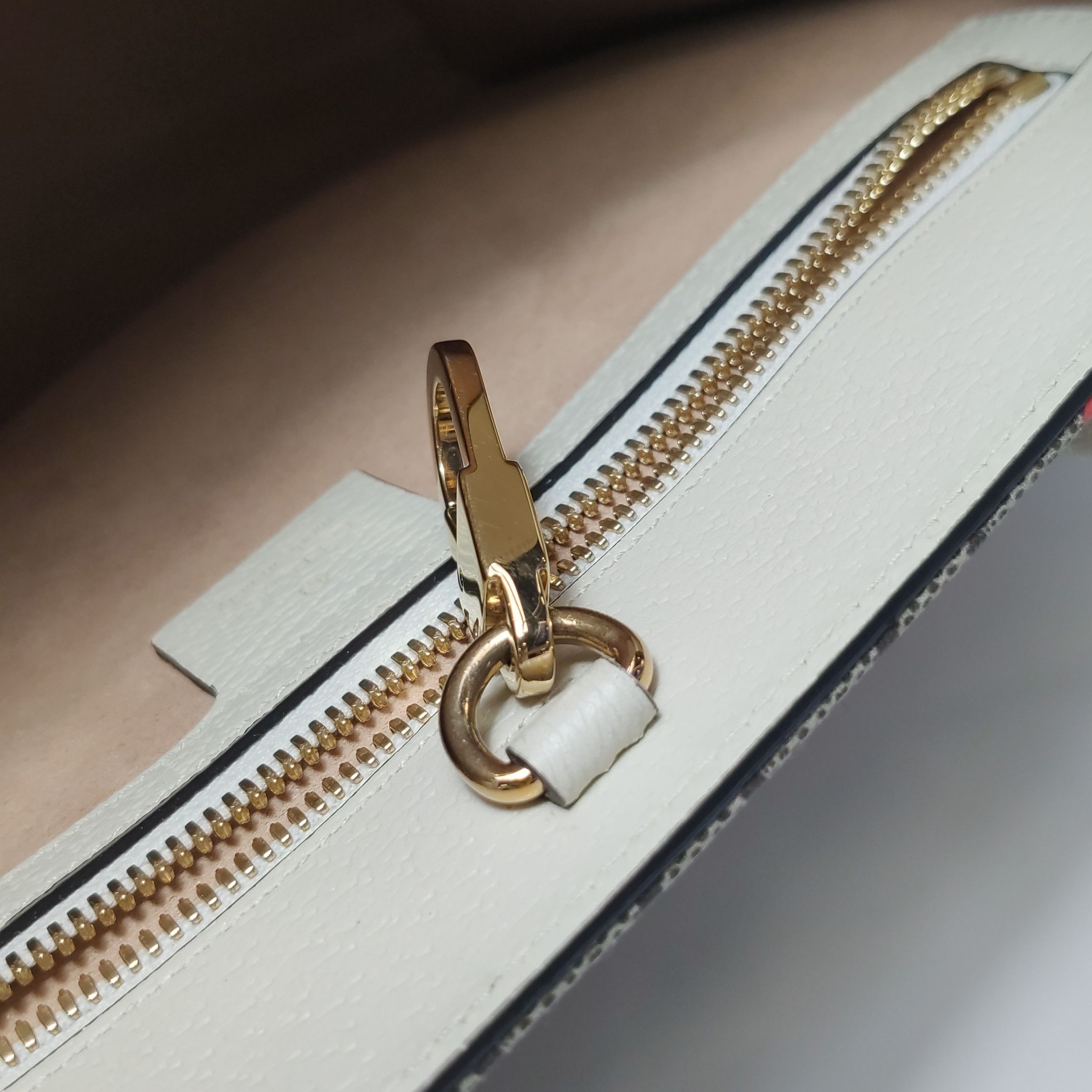 Gucci Gucci Women os Shoulder Bags Size ONE SIZE - 14 Thumbnail