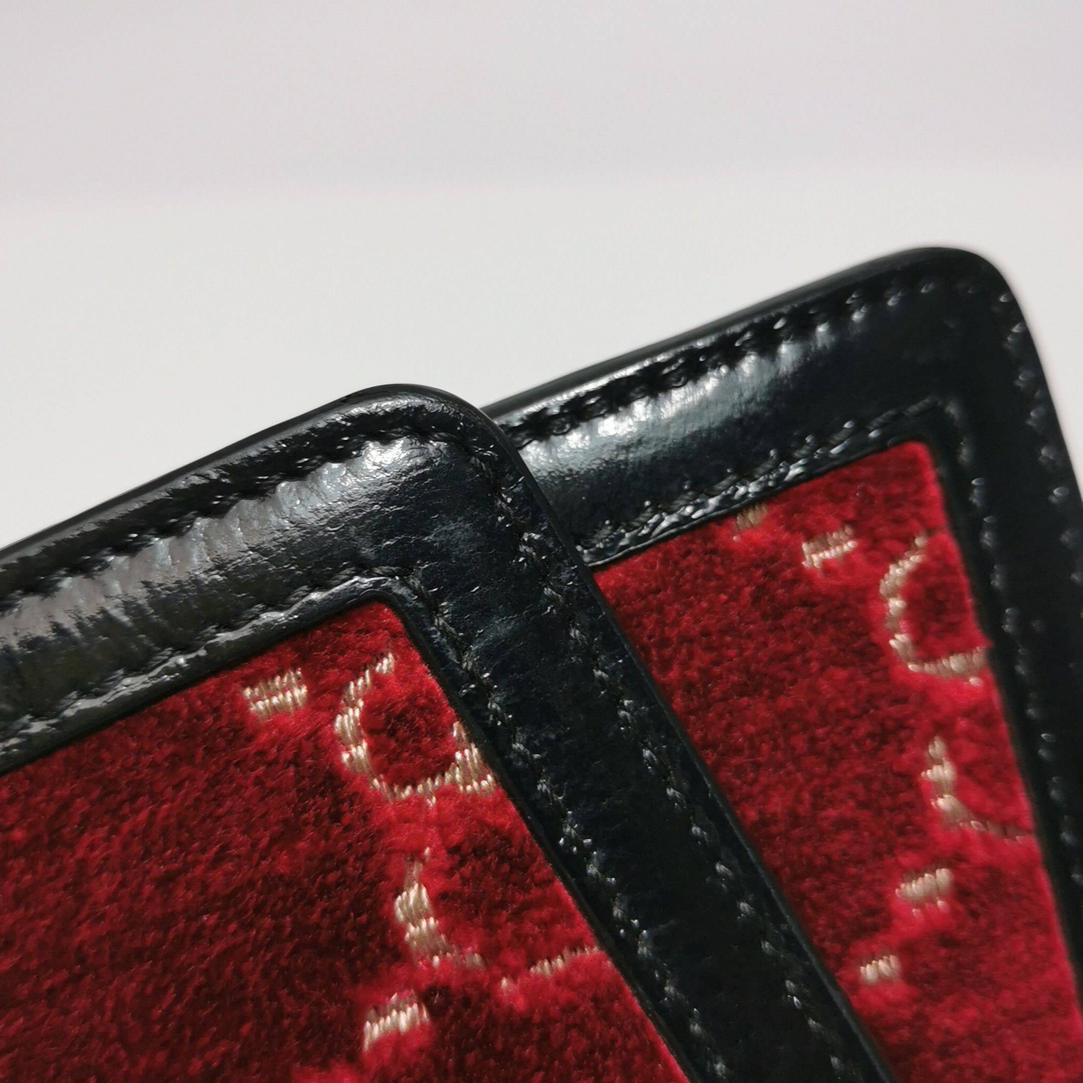 Gucci Gucci Women os Crossbody Bags Size ONE SIZE - 18 Thumbnail