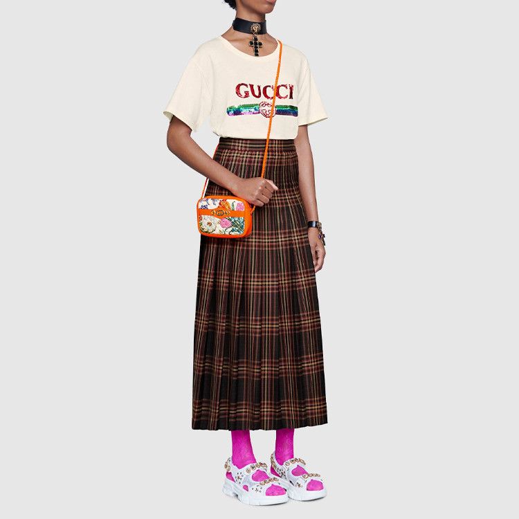 Gucci Gucci Sequin Logo T-Shirt Size XS Size XS / US 0-2 / IT 36-38 - 12 Thumbnail