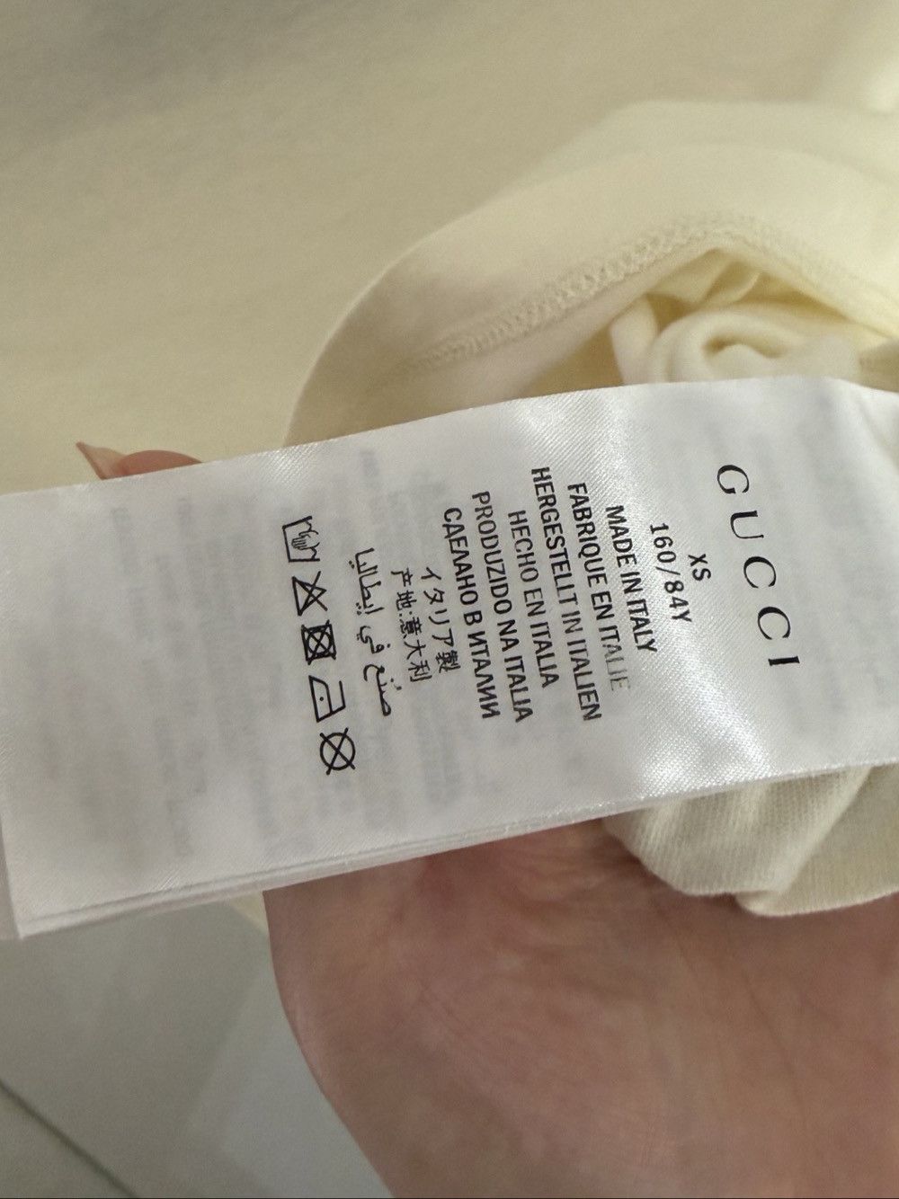 Gucci Gucci Sequin Logo T-Shirt Size XS Size XS / US 0-2 / IT 36-38 - 7 Thumbnail