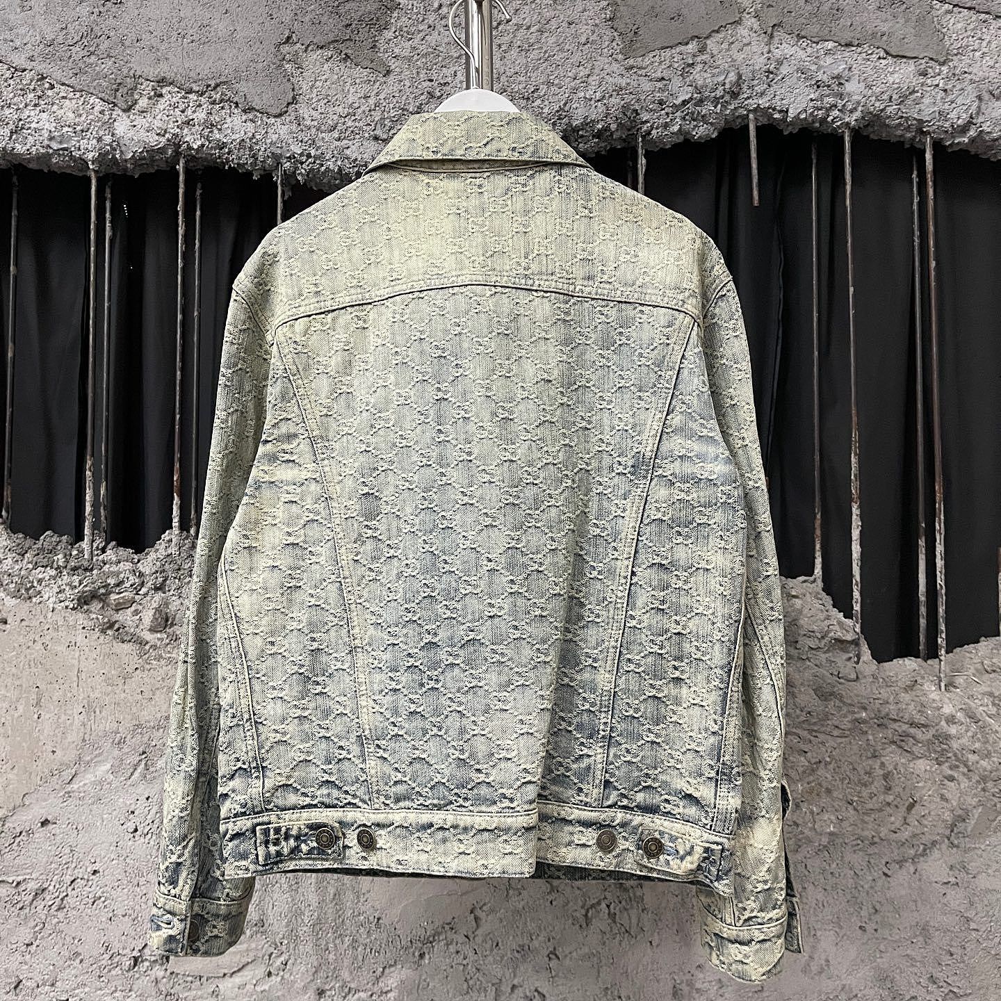 Gucci Gucci GG Monogram Denim Jacket Size 36 Size XS / US 0-2 / IT 36-38 - 2 Thumbnail