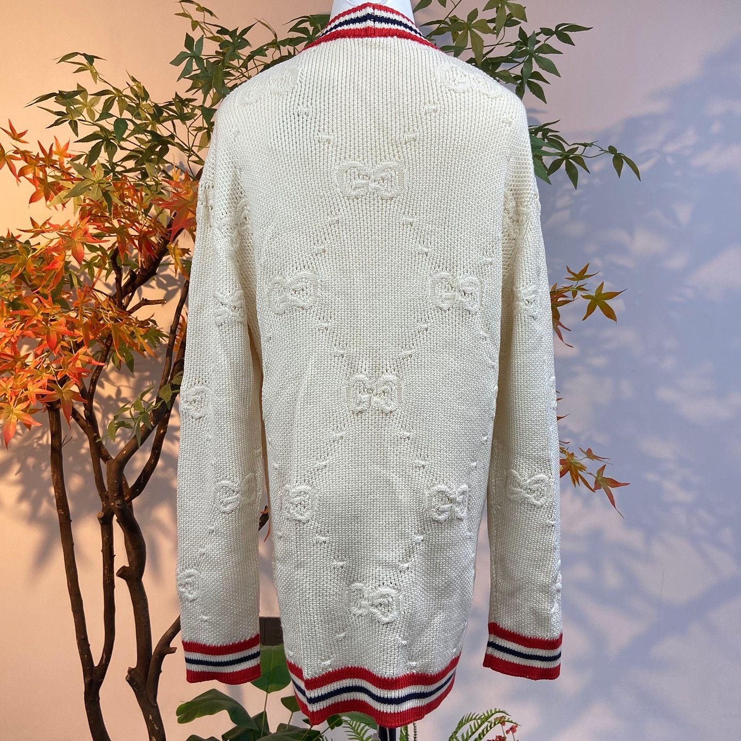 Gucci Gucci GG Logo Knit Cardigan Size XS Size XS / US 0-2 / IT 36-38 - 2 Thumbnail