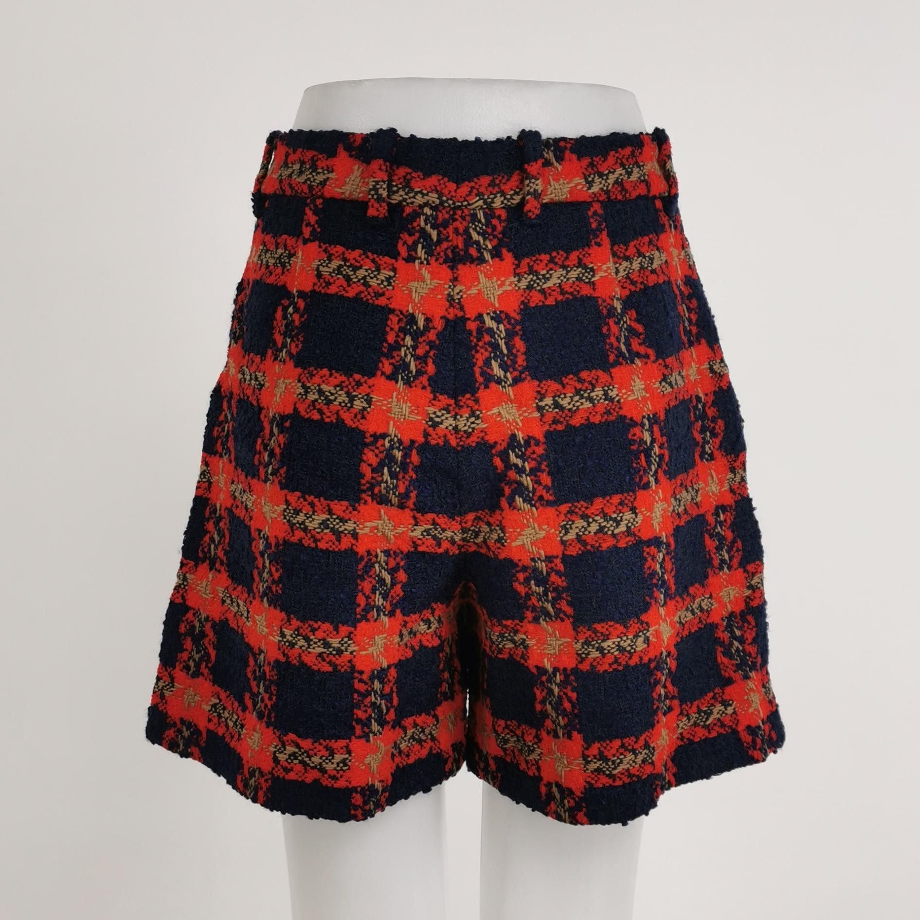 Gucci Gucci Plaid Tweed Shorts Size 36 Size 25" / US 0 / IT 36 - 2 Thumbnail