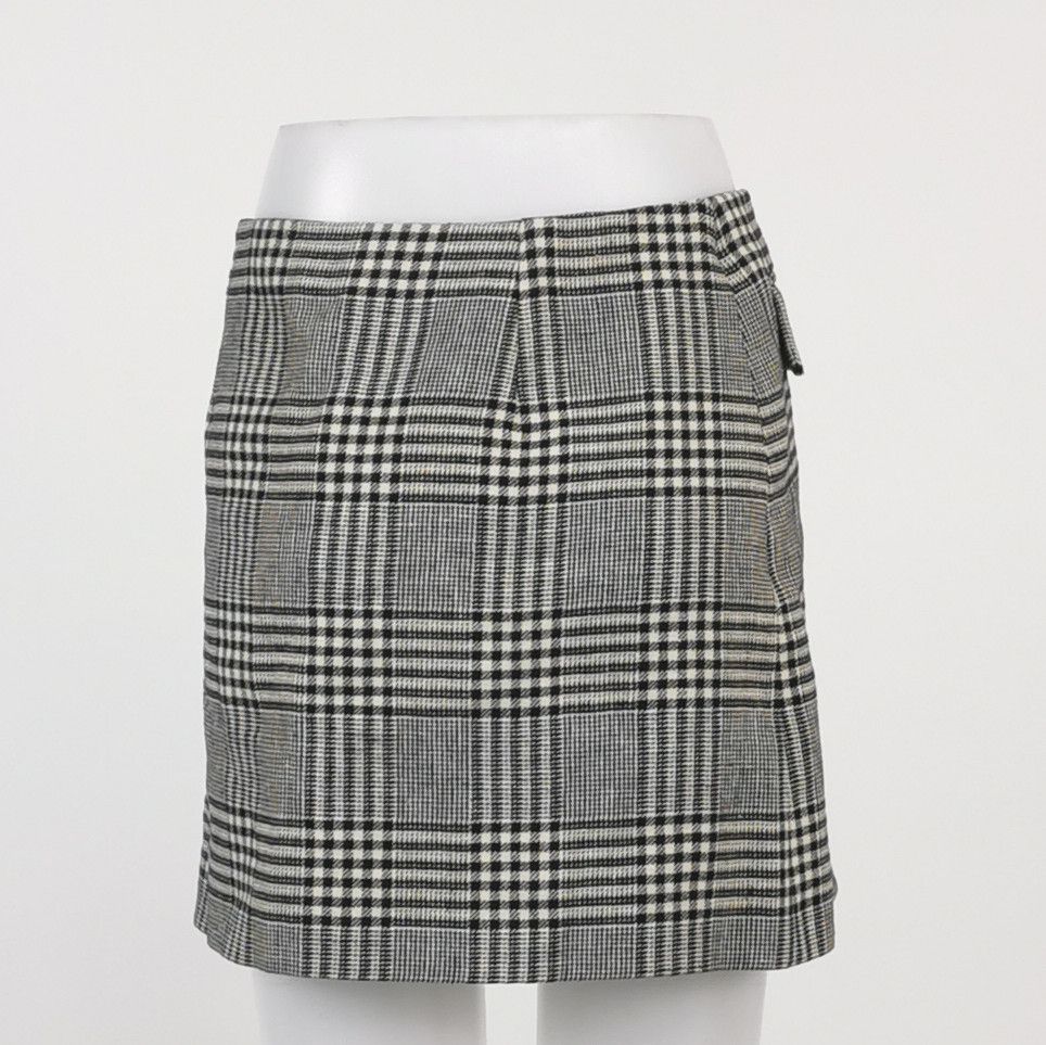 Gucci Gucci Plaid Mini Skirt IT 42 Size 28" / US 6 / IT 42 - 2 Thumbnail