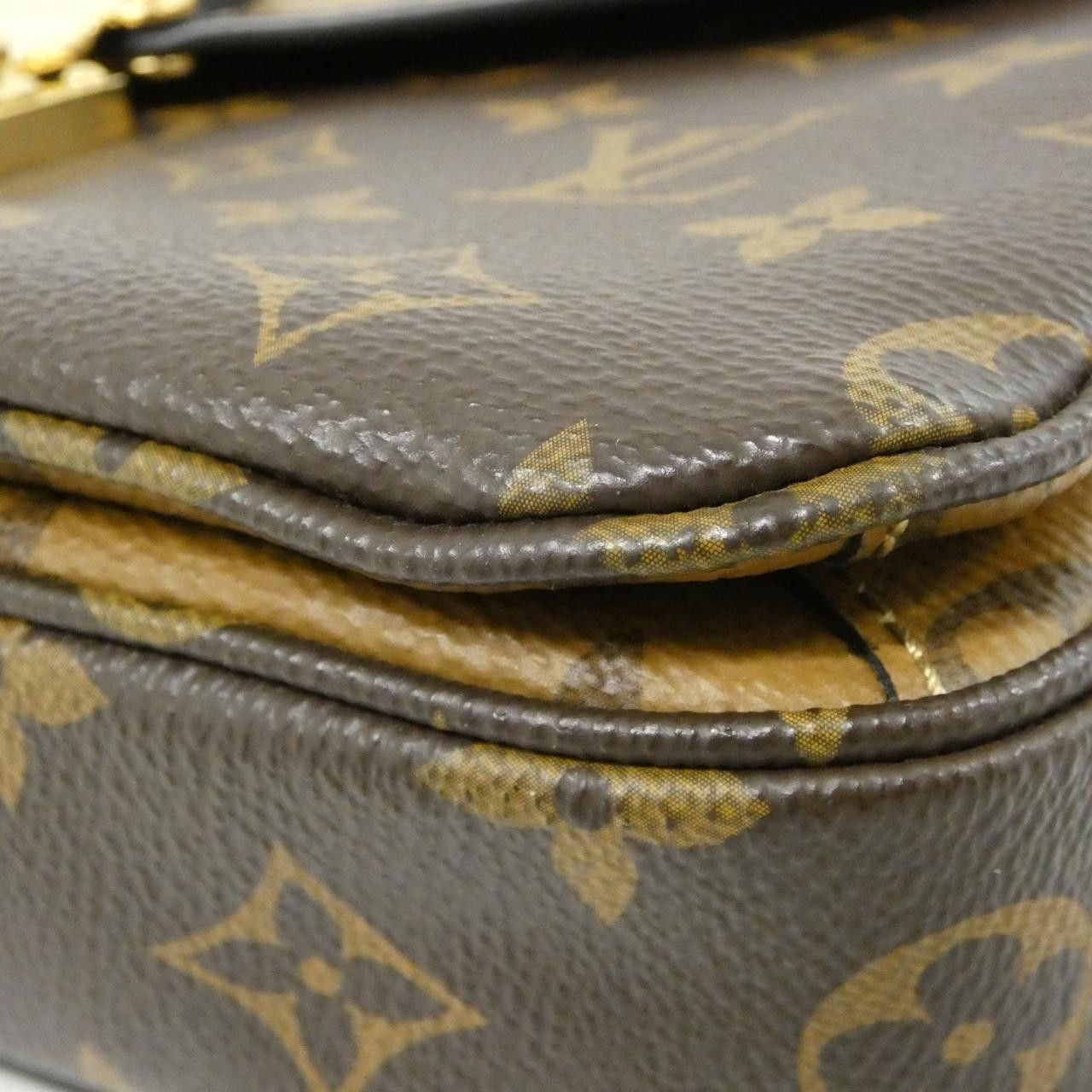 Louis Vuitton Louis Vuitton Louis Vuitton Pochette Metis Monogram Reverse Shoulder Bag Textile Crossbody Bag M44876 DUTY FREE for USA Size ONE SIZE - 3 Thumbnail