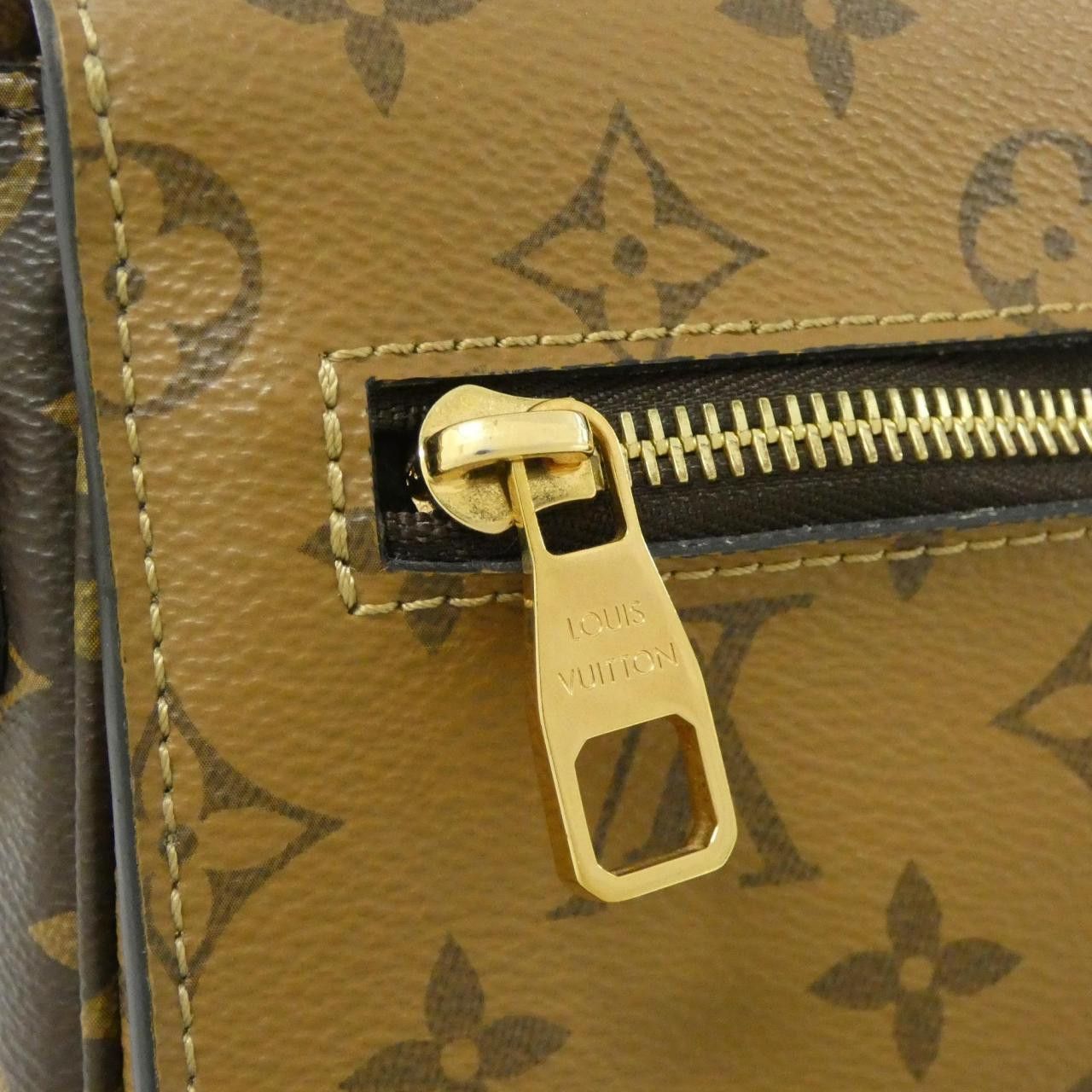 Louis Vuitton Louis Vuitton Louis Vuitton Pochette Metis Monogram Reverse Shoulder Bag Textile Crossbody Bag M44876 DUTY FREE for USA Size ONE SIZE - 6 Thumbnail