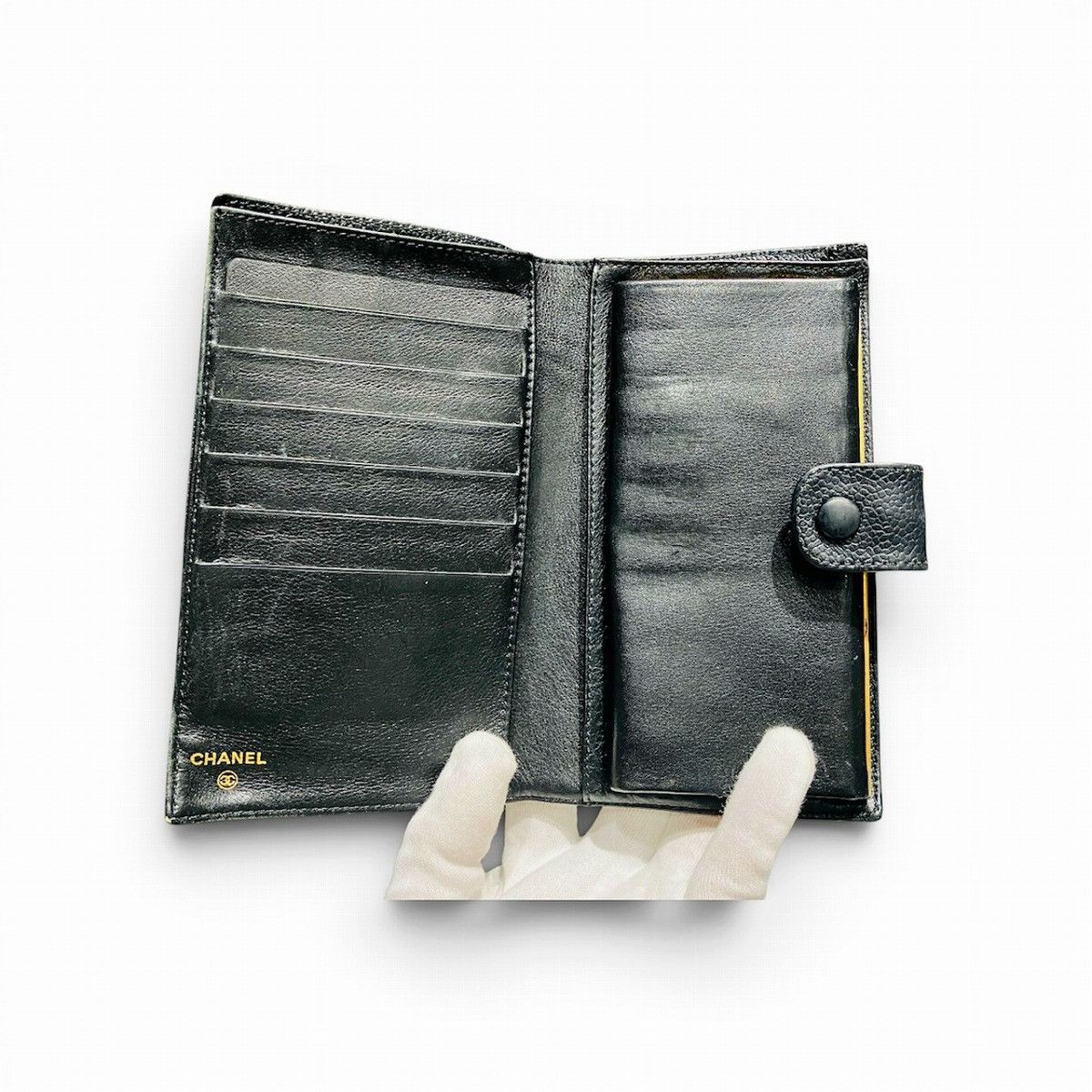 Chanel Chanel Chanel Coco Mark Caviar Skin Bifold Wallet Leather Short Wallet DUTY FREE for USA Size ONE SIZE - 3 Thumbnail