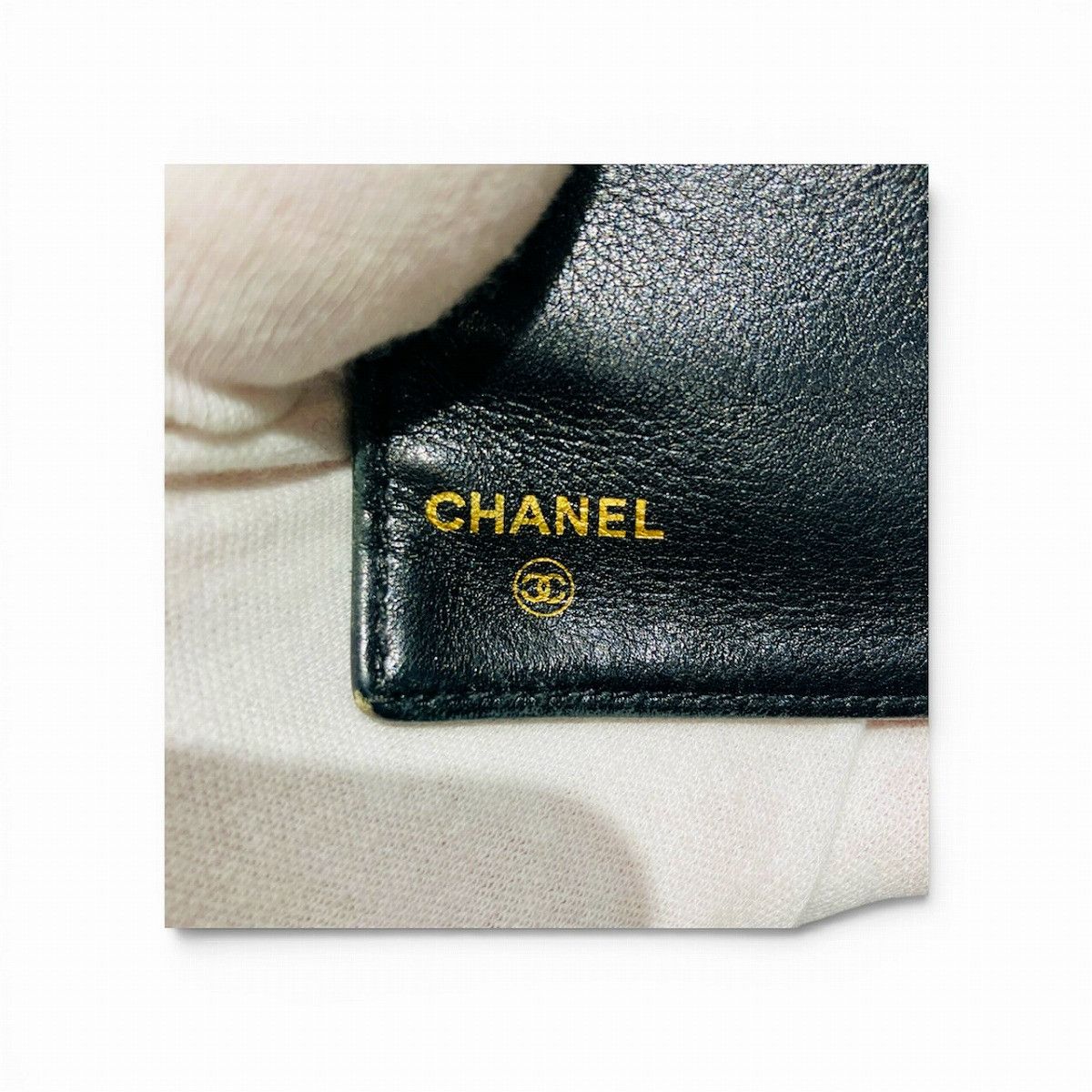 Chanel Chanel Chanel Coco Mark Caviar Skin Bifold Wallet Leather Short Wallet DUTY FREE for USA Size ONE SIZE - 4 Thumbnail