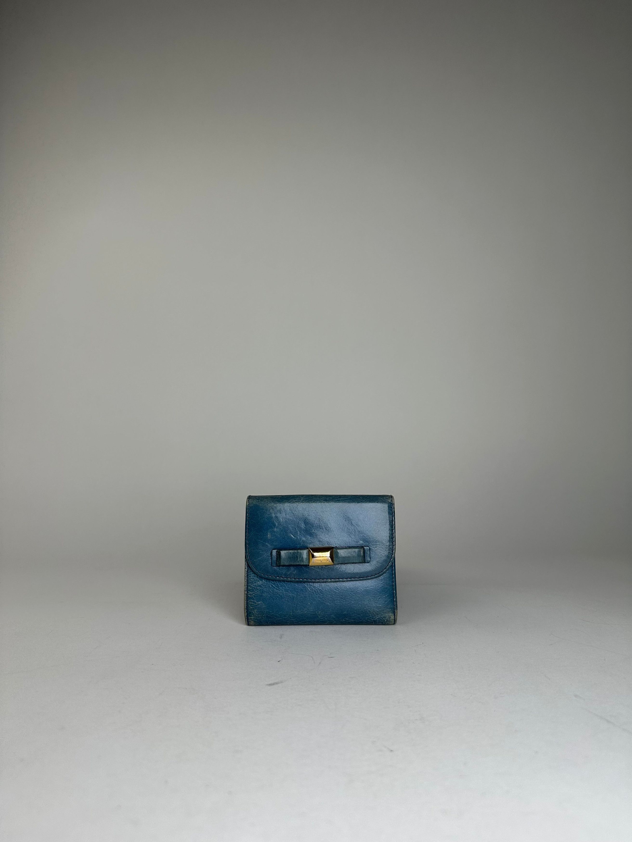 Miu Miu Vintage Pebbled Wallet Blue Size ONE SIZE - 9 Thumbnail