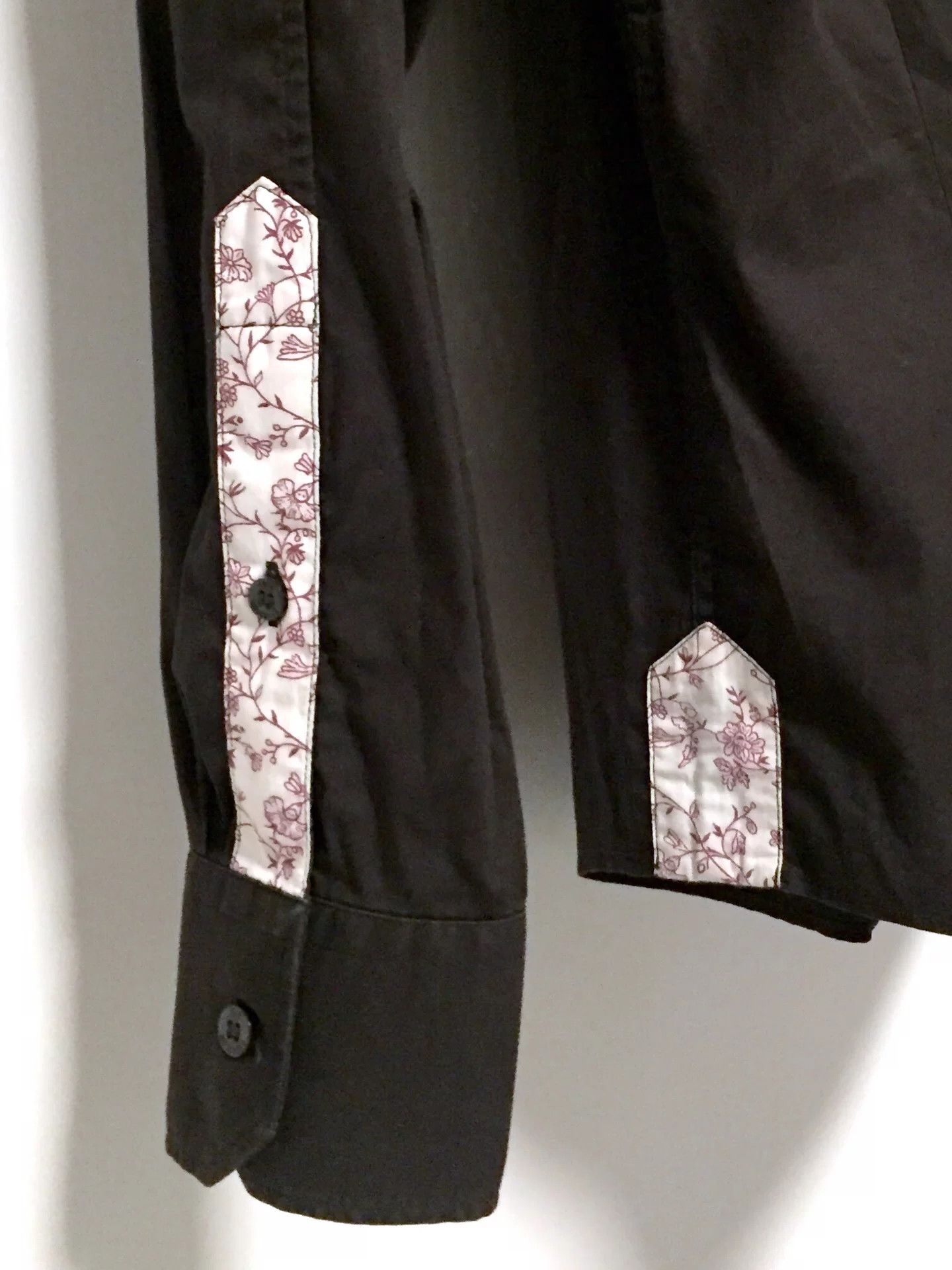 Moschino Moschino Black Embroidered Shirt Size US S / EU 44-46 / 1 - 6 Thumbnail