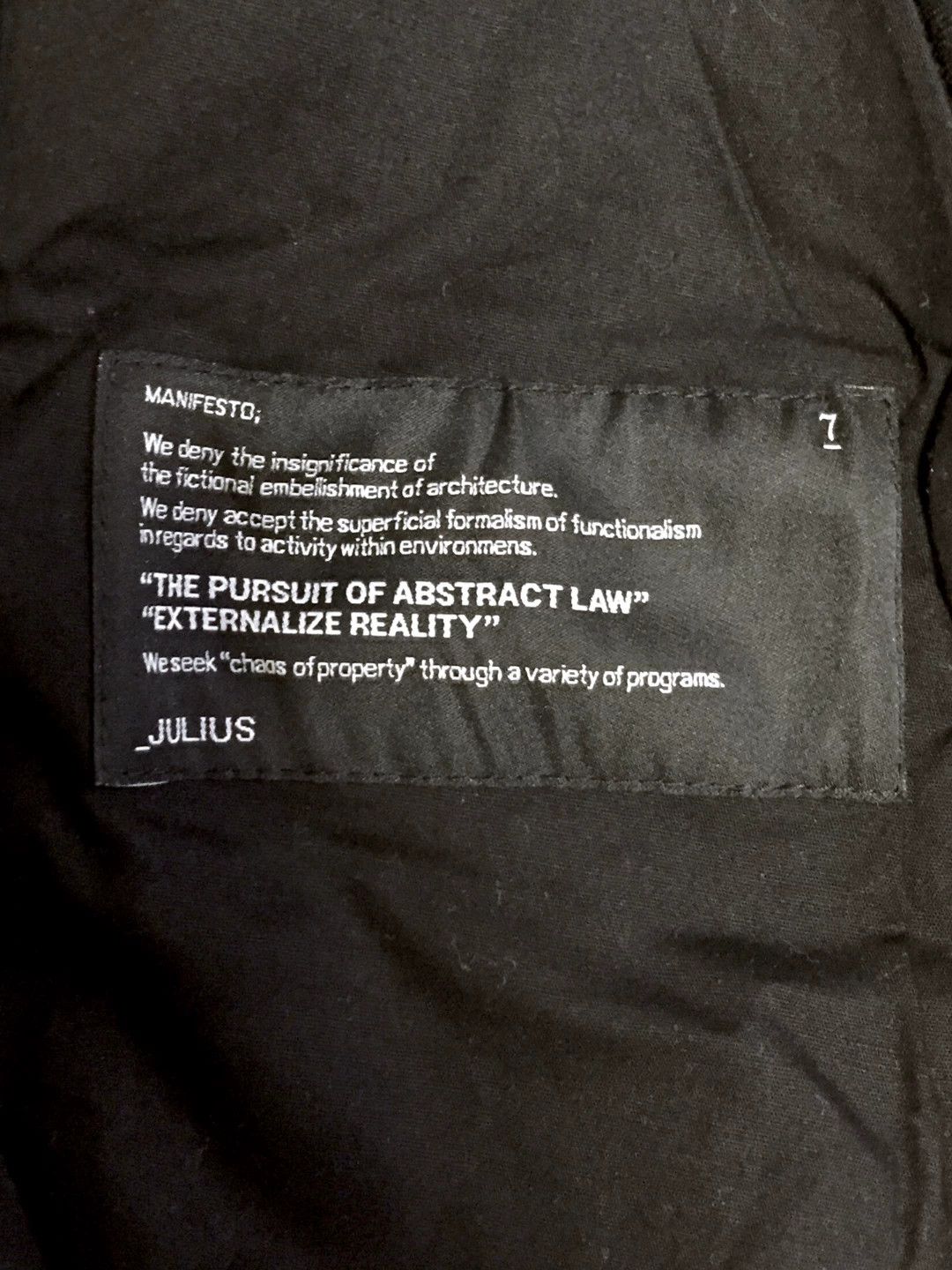 Julius Julius Avant-Garde Cropped Tailored Pants Size US 26 / EU 42 - 3 Thumbnail