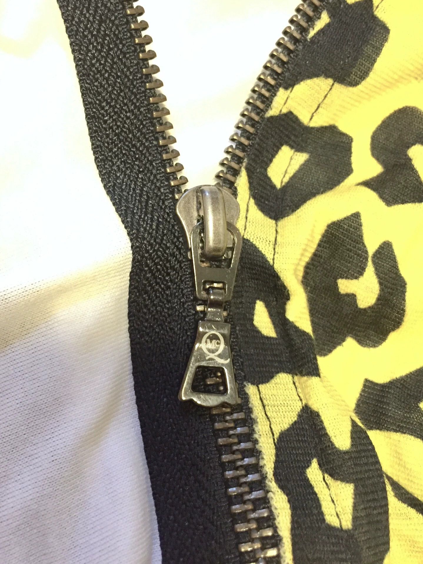 McQ Alexander McQueen Alexander McQueen McQ Leopard Scarf T-shirt Size US S / EU 44-46 / 1 - 7 Thumbnail