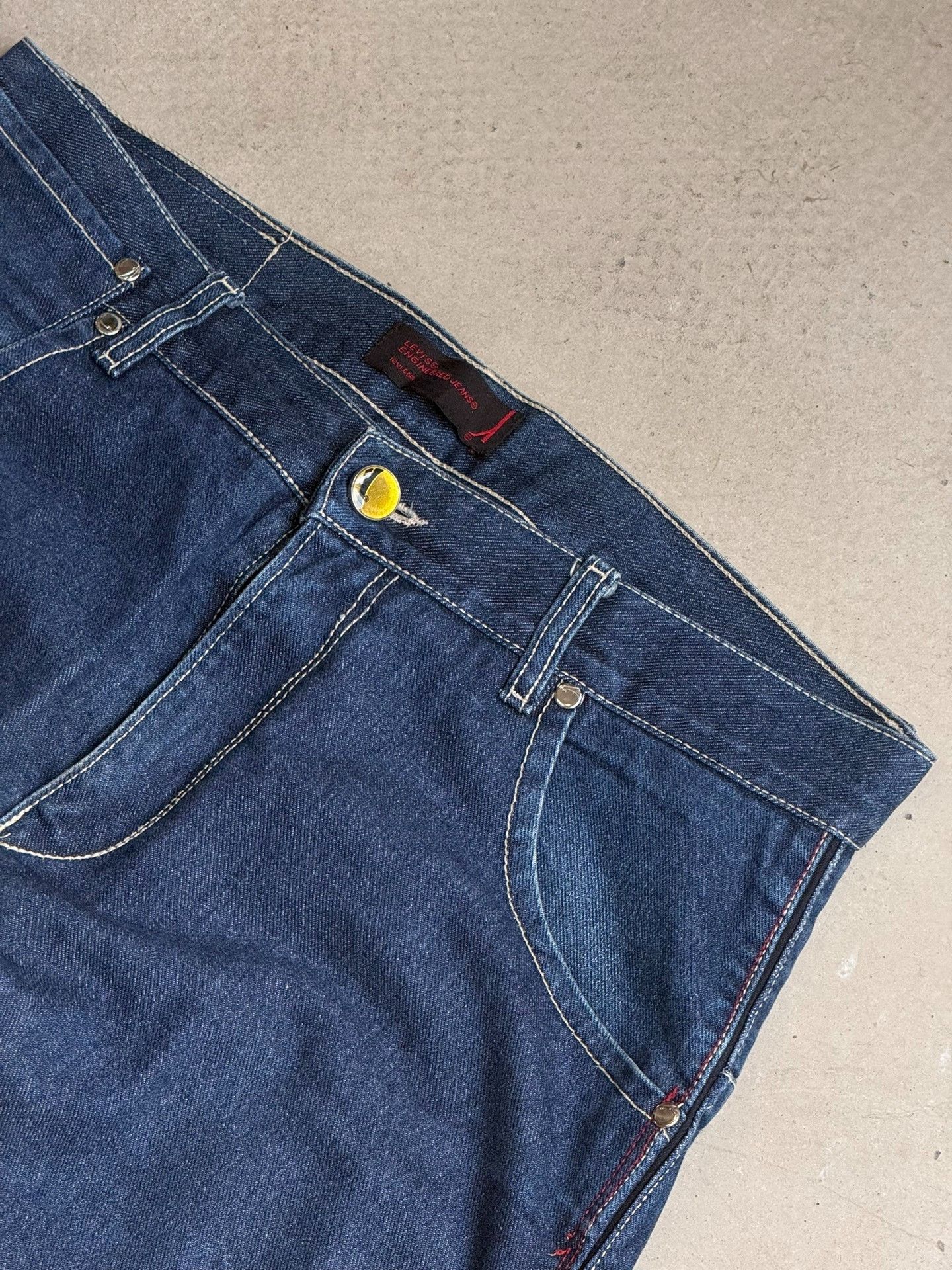 Vintage Vintage Levi's Engineered Jeans Size US 34 / EU 50 - 3 Thumbnail