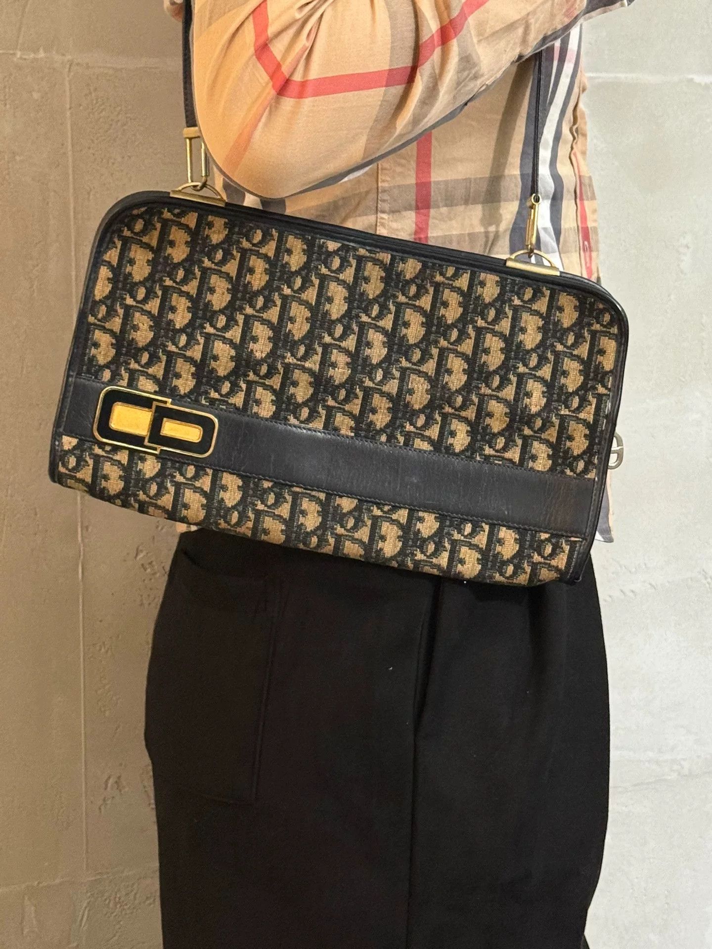 Vintage Vintage Dior Monogram Shoulder Bag Size ONE SIZE - 3 Thumbnail