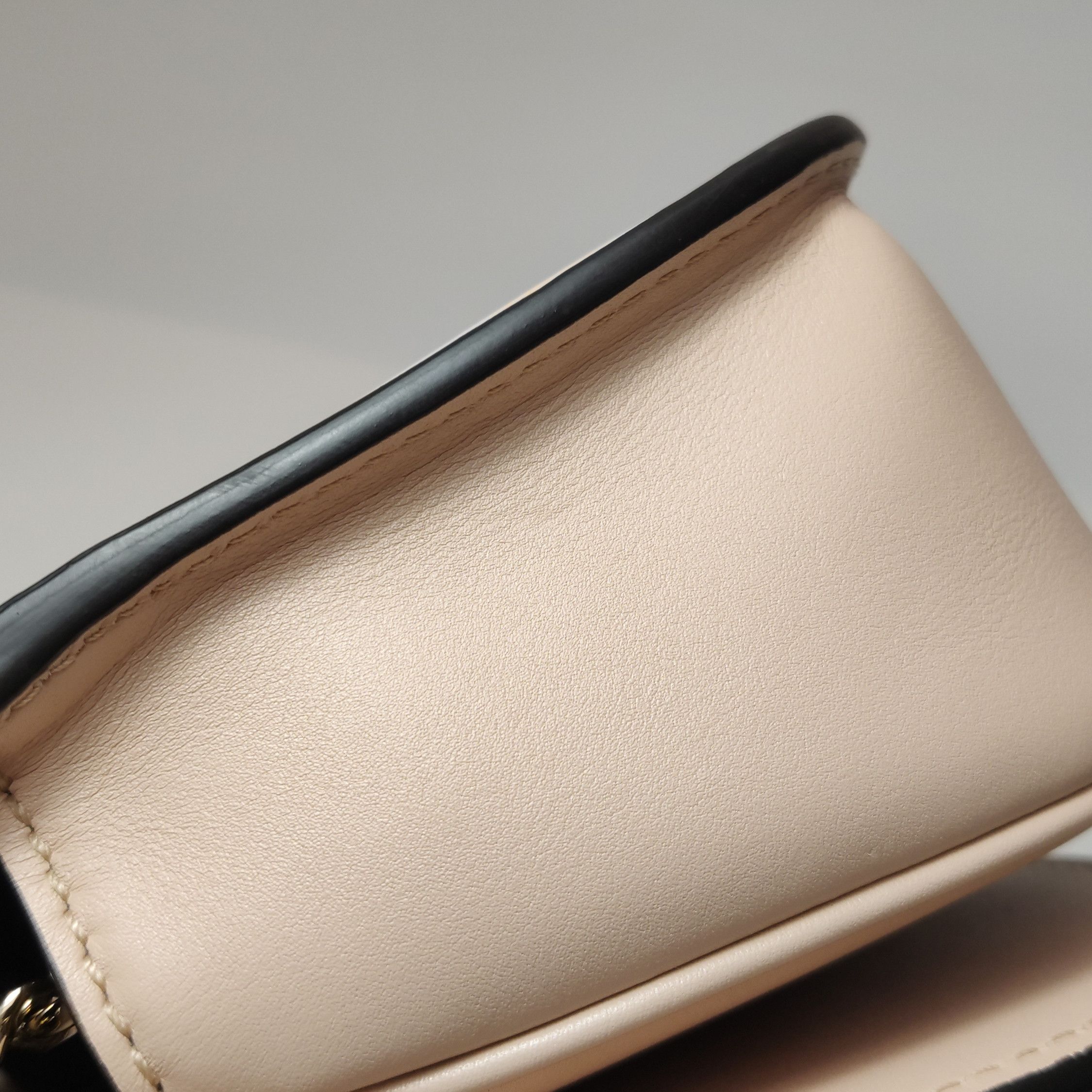 Gucci Gucci Women os Crossbody Bags Size ONE SIZE - 24 Thumbnail