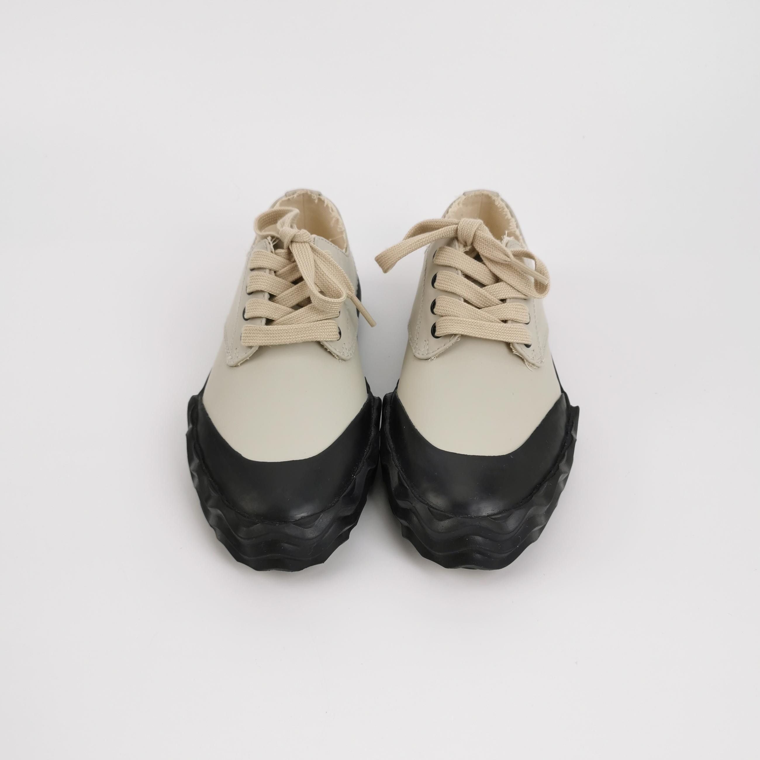 Maison Margiela Maison Margiela Replica Low-Top Sneakers Size 35 Size US 5 / IT 35 - 3 Thumbnail