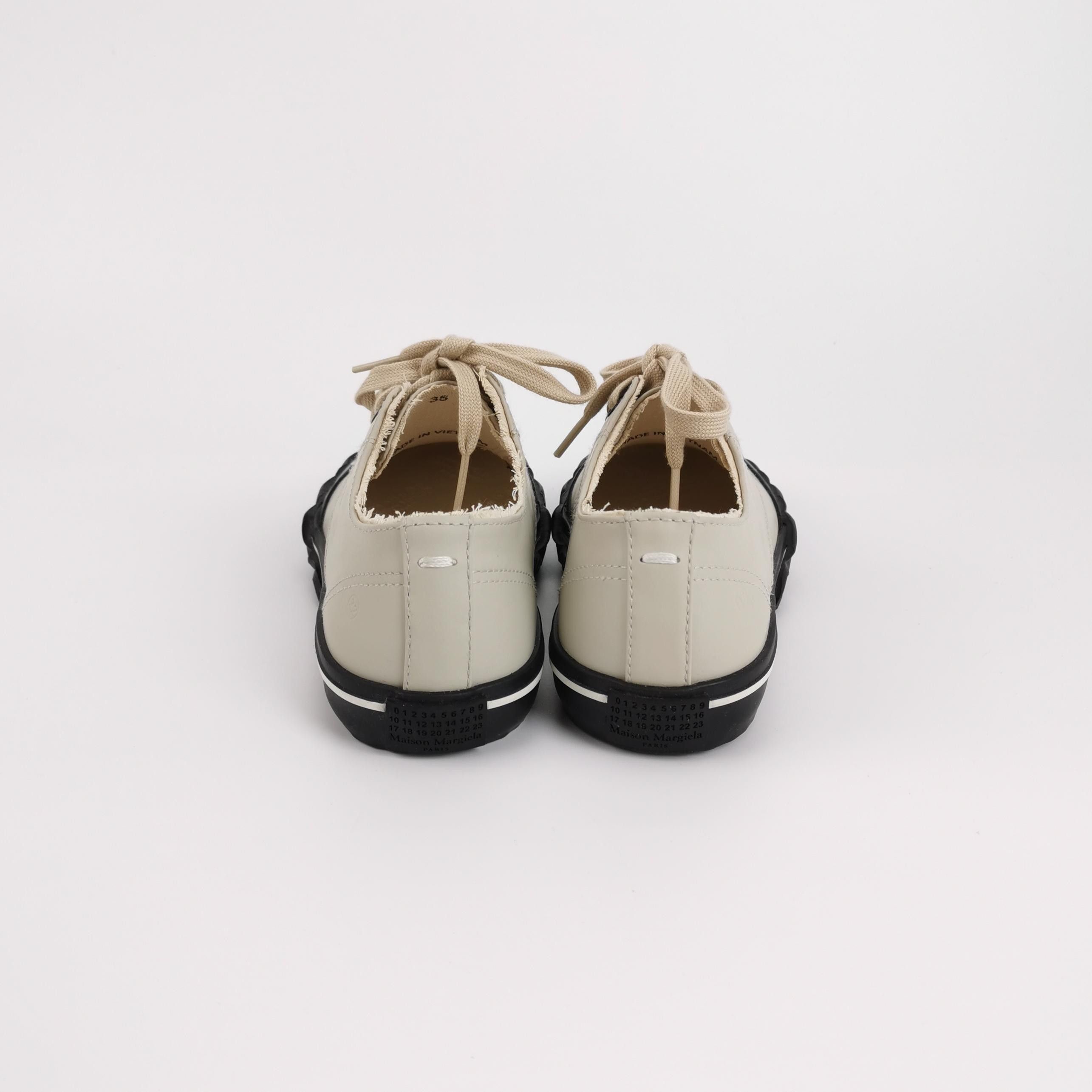 Maison Margiela Maison Margiela Replica Low-Top Sneakers Size 35 Size US 5 / IT 35 - 4 Thumbnail